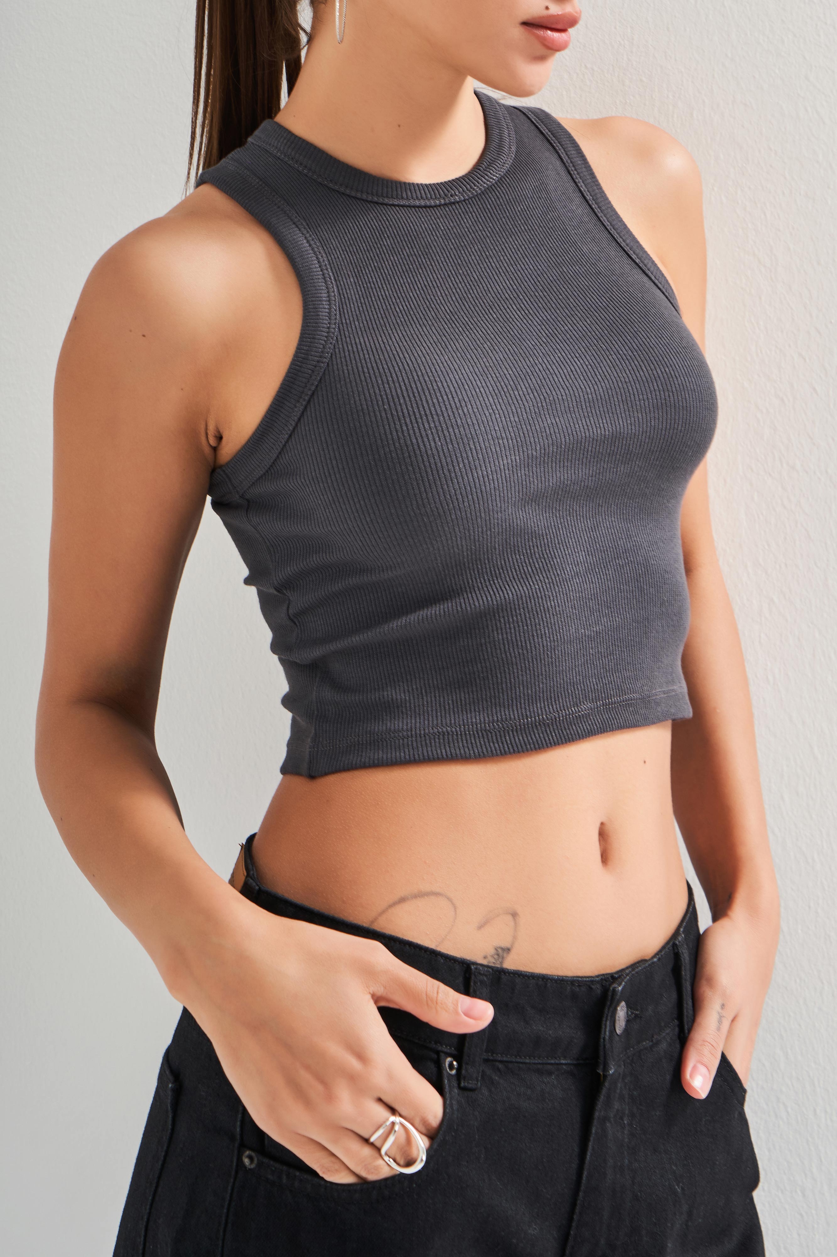 Kadın Koyu Antrasit Renk s5-45 Halter Yaka Esnek Kaşkorse Kumaş Crop Top Body