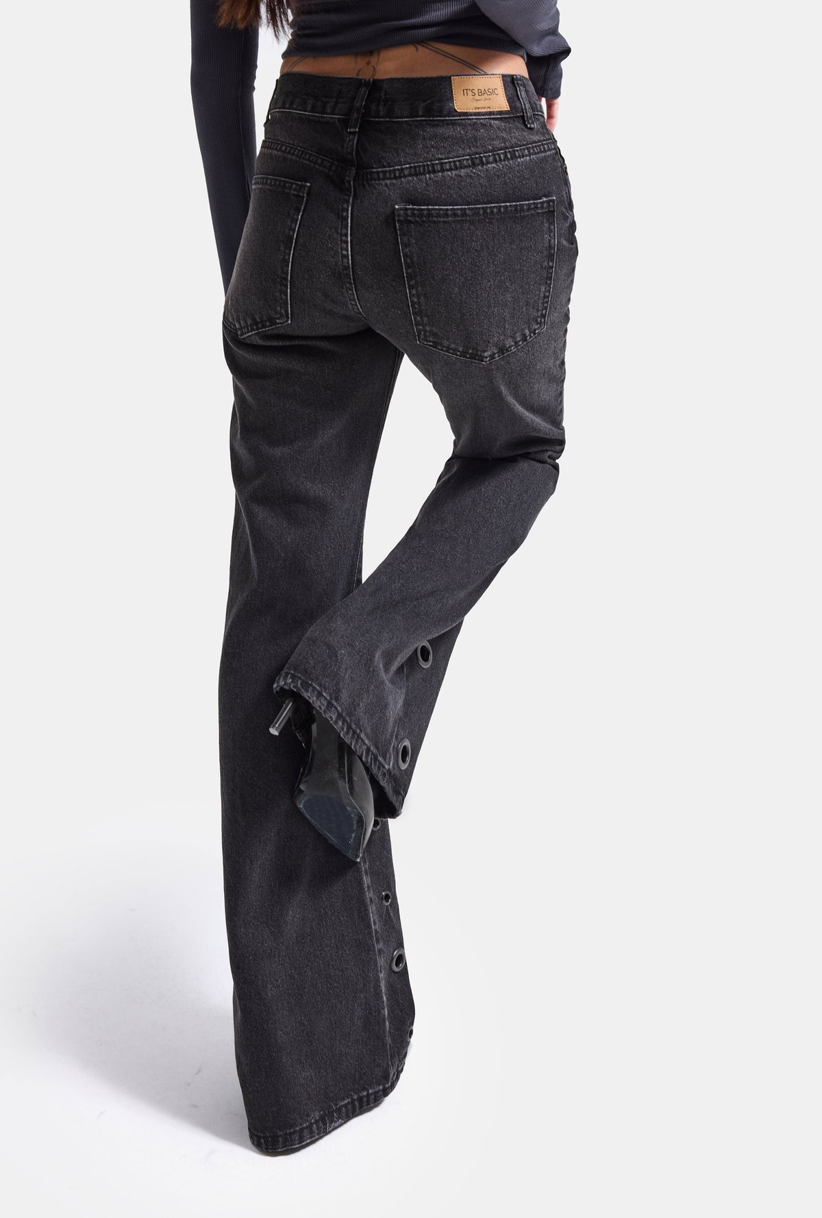 Kadın Koyu Füme 2w6-1 Flare Fit Özel Tasarım Denim Jean