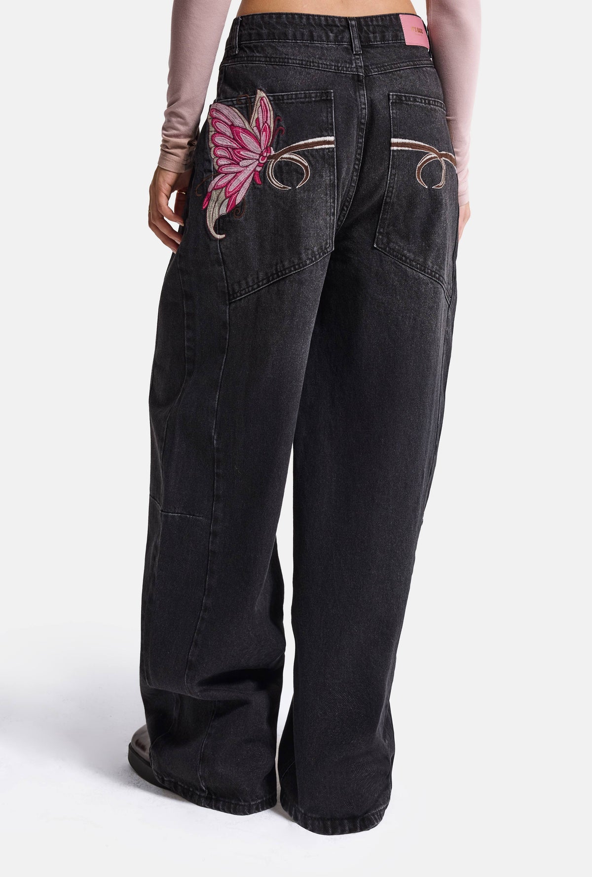 Kadın Koyu Füme 2w6-1 Mega Barrel Fit Nakış Özel Tasarım Denim Jean