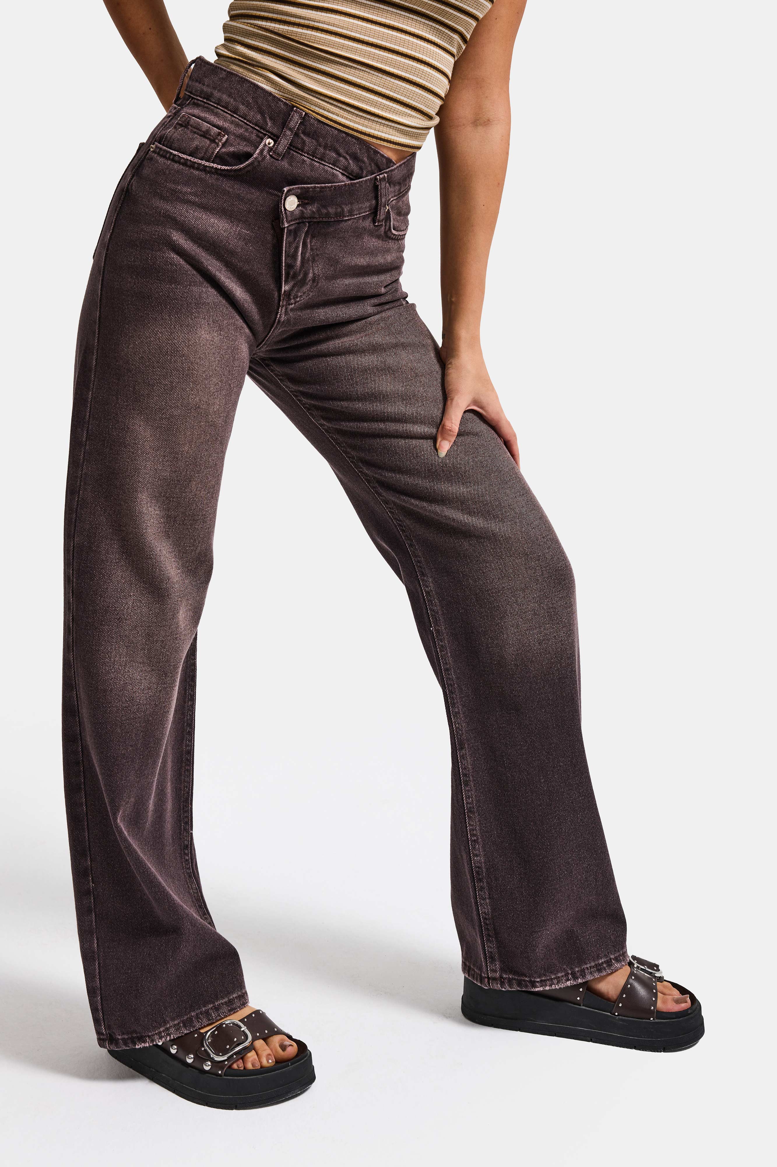 Kadın Koyu Kahve 2s6-16 Straight Fit Kemer Detaylı Özel Tasarım Denim Jean