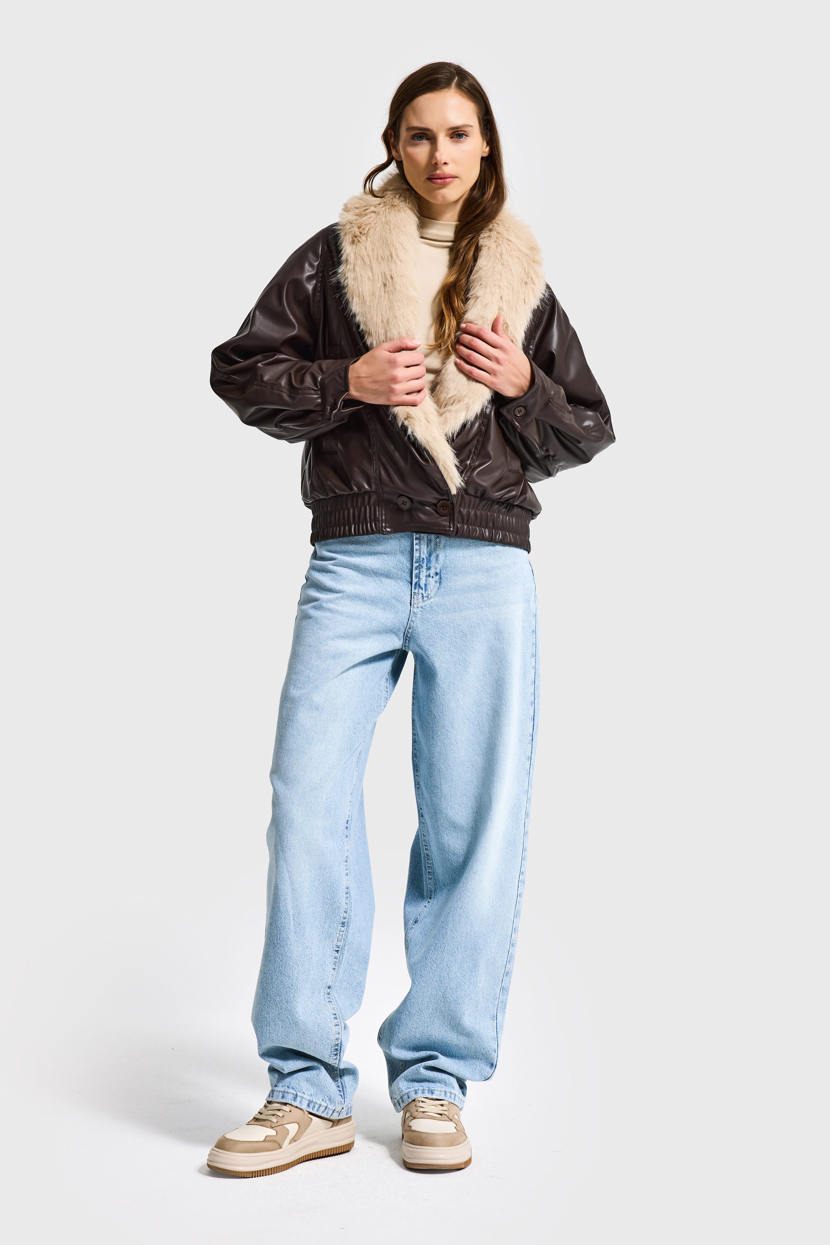 Kadın Koyu Kahve Kemer Boy Yakası Peluş İçi Astarlı Tasarım Suni Deri Mont