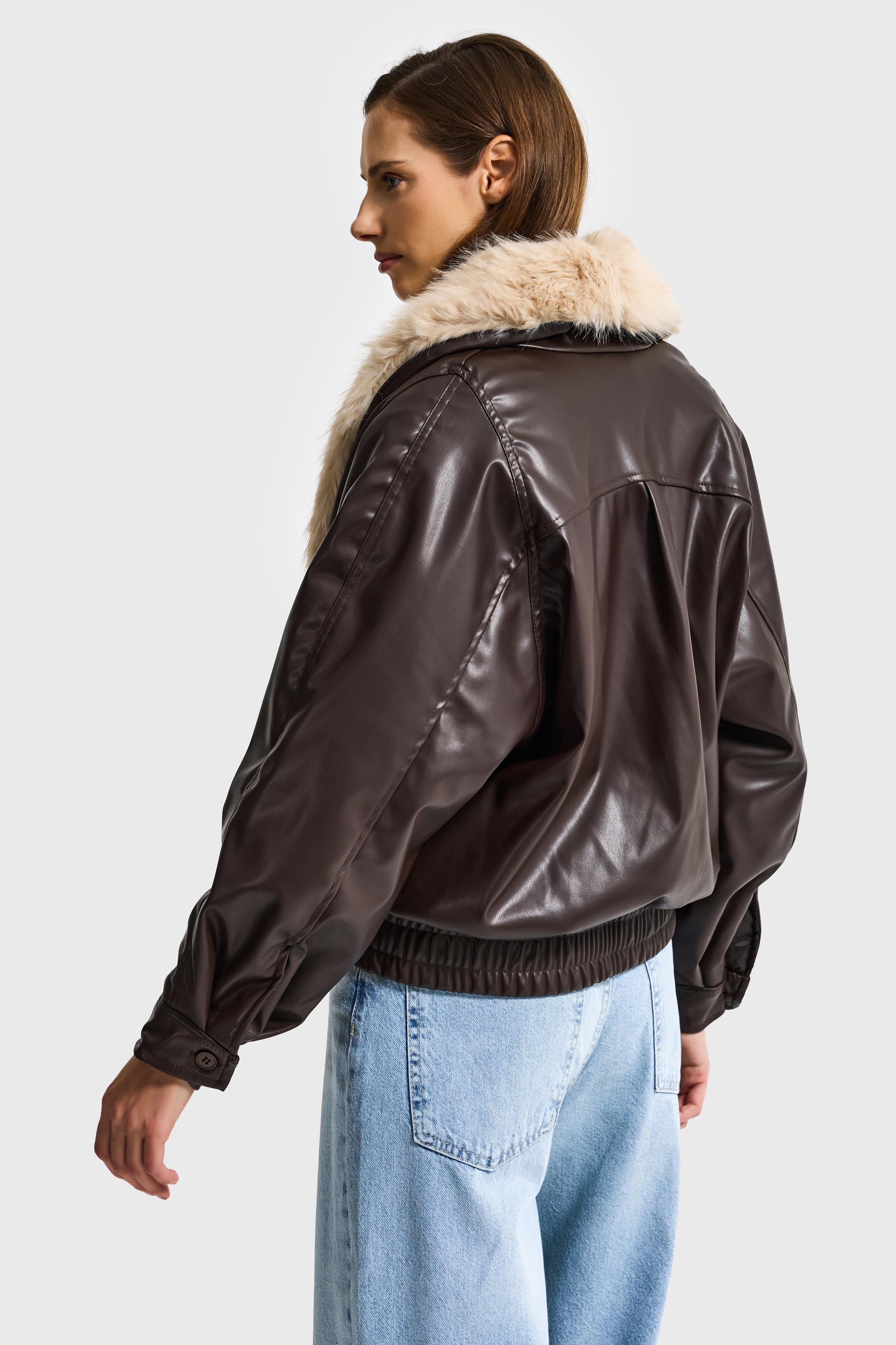 Kadın Koyu Kahve Kemer Boy Yakası Peluş İçi Astarlı Tasarım Suni Deri Mont