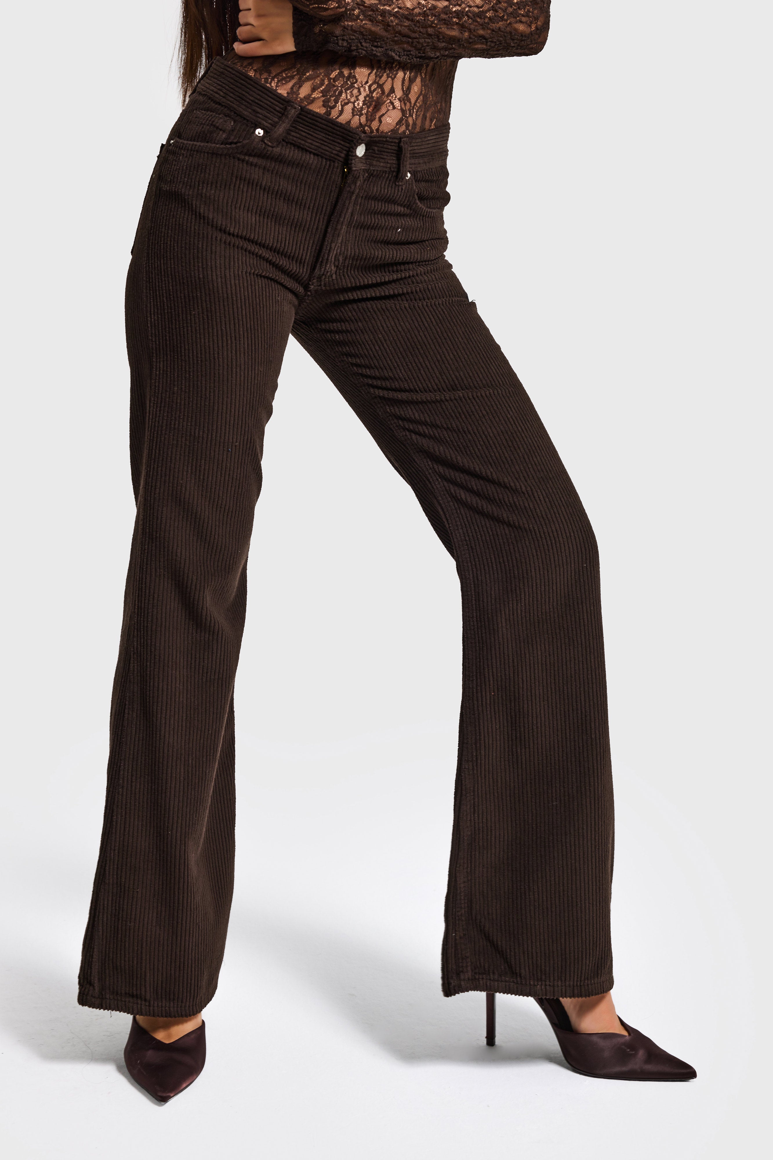 Kadın Koyu Kahve Renk 29w5-81 Midrise Flare Fit Kalın Fitilli Velvet Kumaş Kadife Pantolon