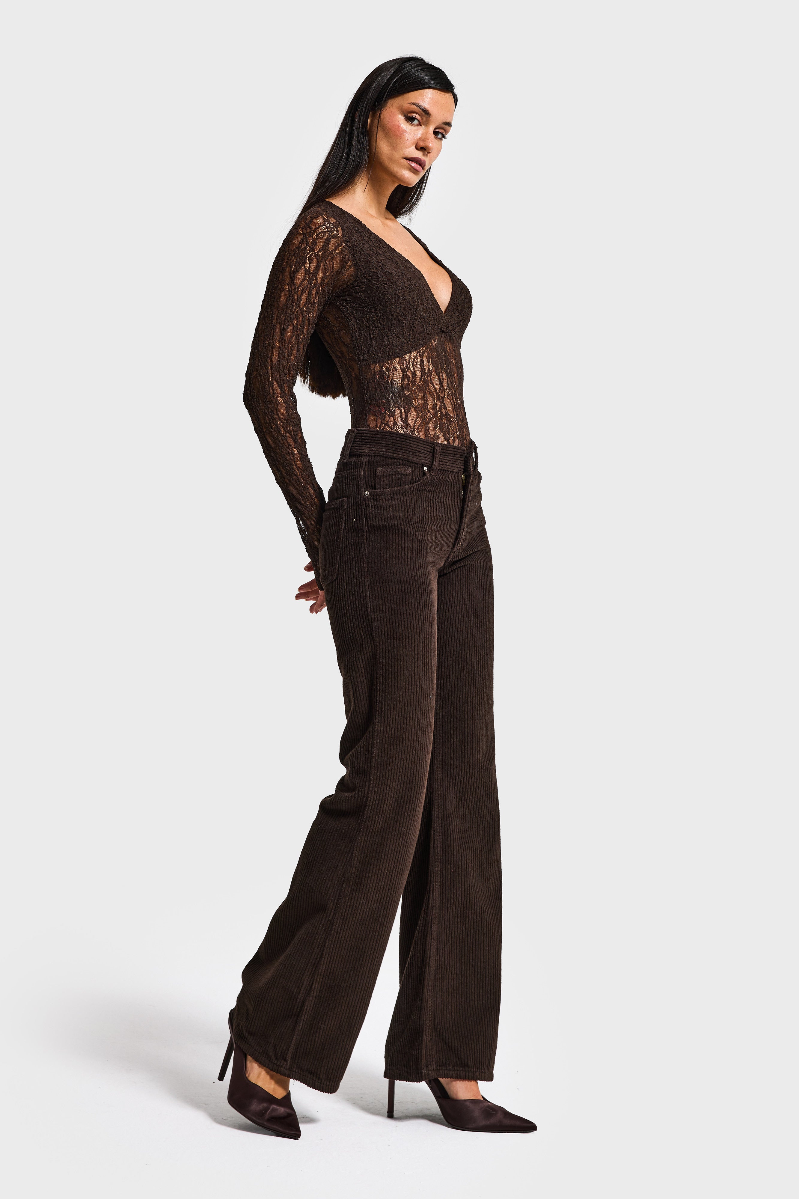 Kadın Koyu Kahve Renk 29w5-81 Midrise Flare Fit Kalın Fitilli Velvet Kumaş Kadife Pantolon