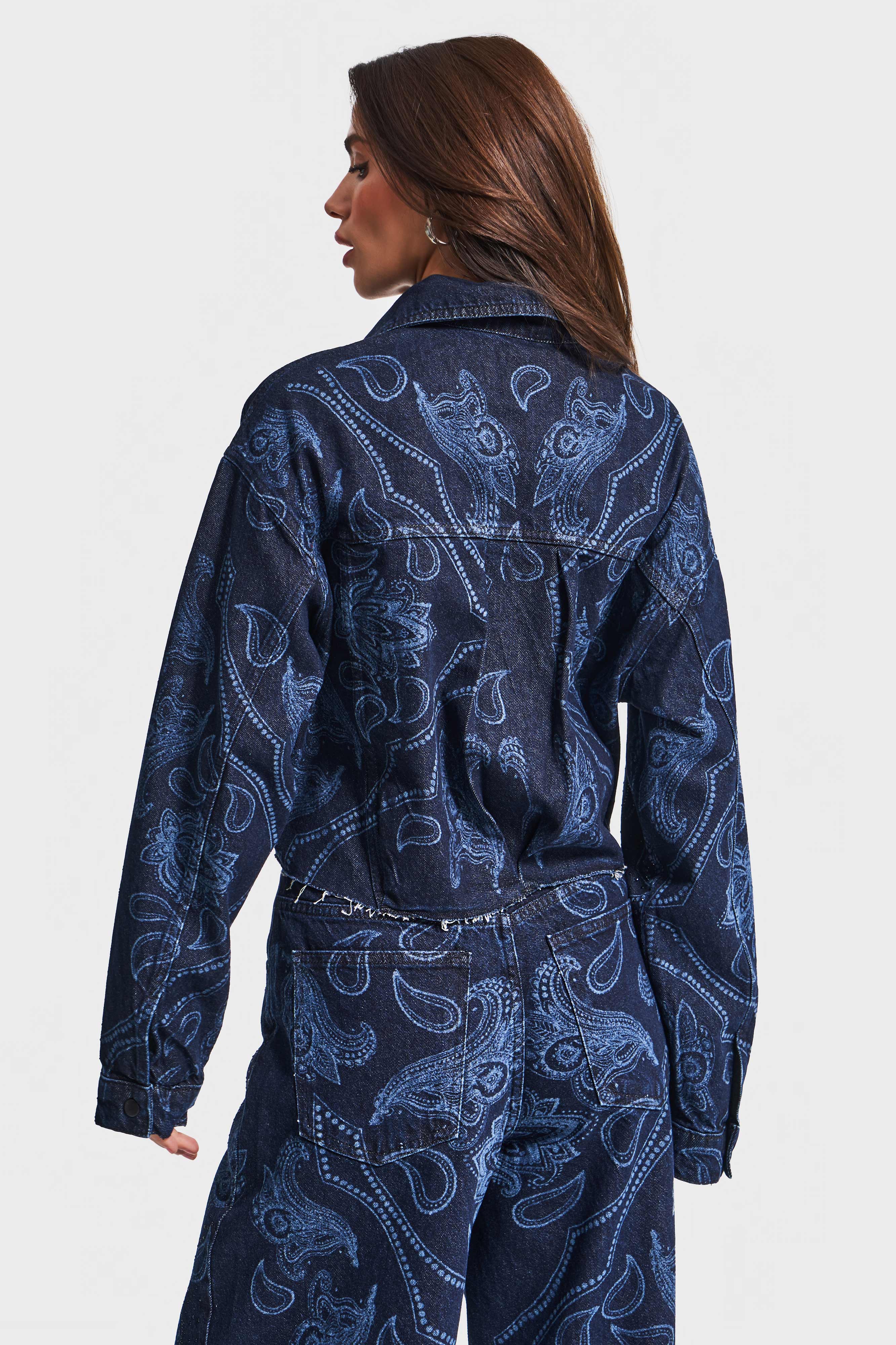 Kadın Koyu Mavi Renk 9w5-5 Önü Düğmeli Parlak Taş Desenli Özel Tasarım Denim Ceket