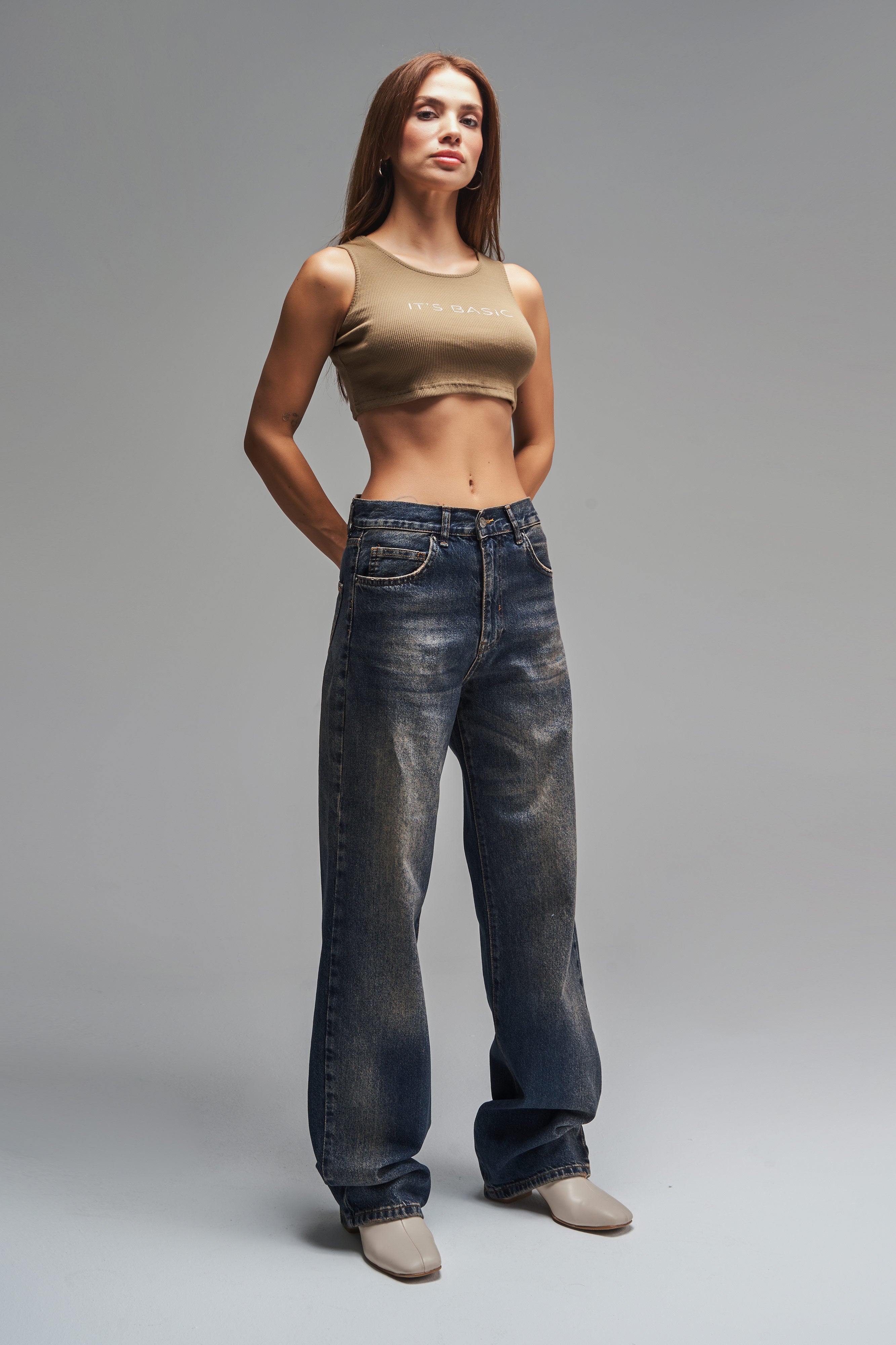 Женский темно-серый джинсовый комбинезон Lora свободного кроя, 100% хлопок, средняя талия