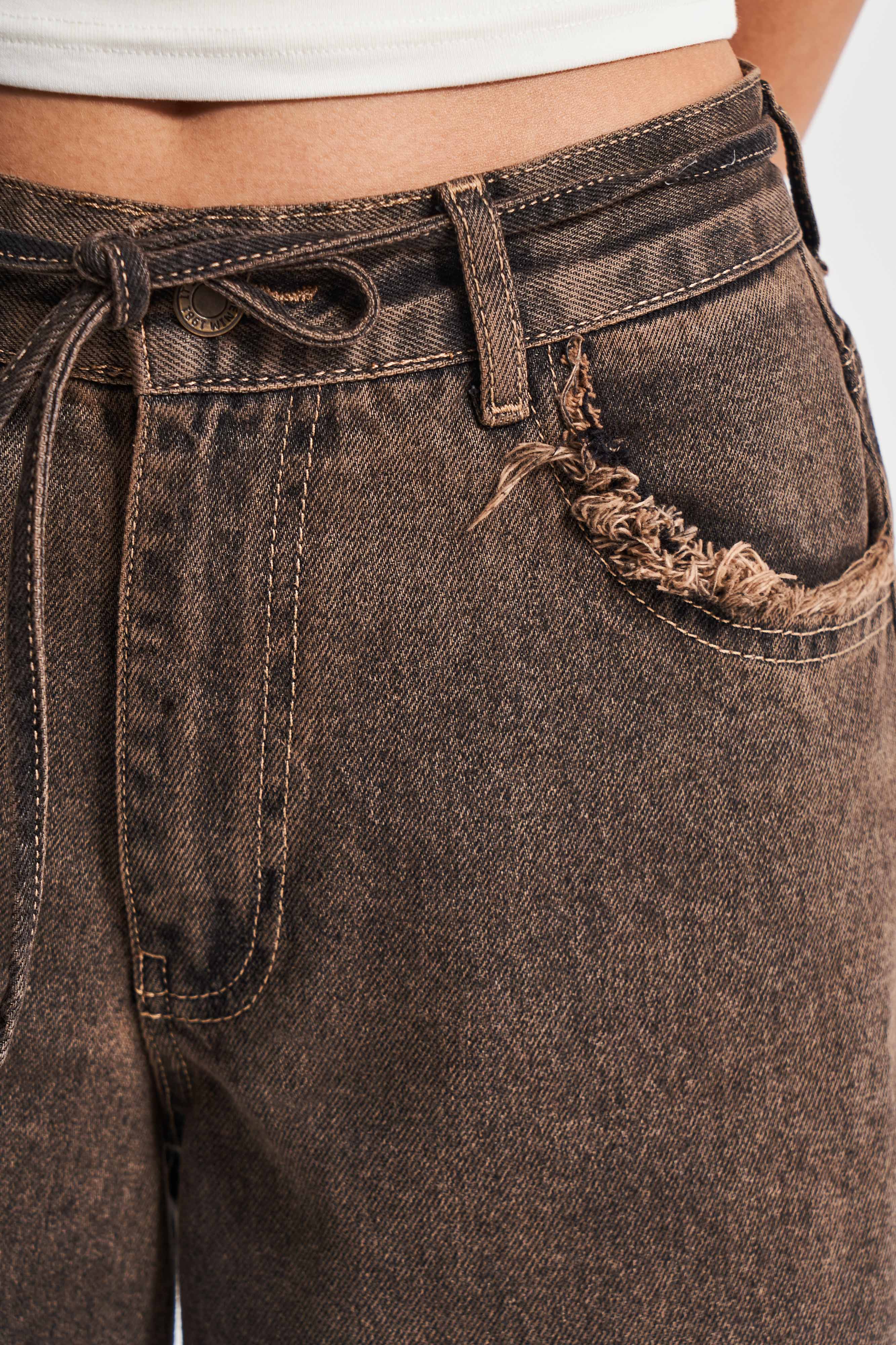 Kadın Koyu Tint Renk 21w5-81 Palazzo Fit Cep Yıpratmalı Kemer Detaylı %100 Koton Denim Jean