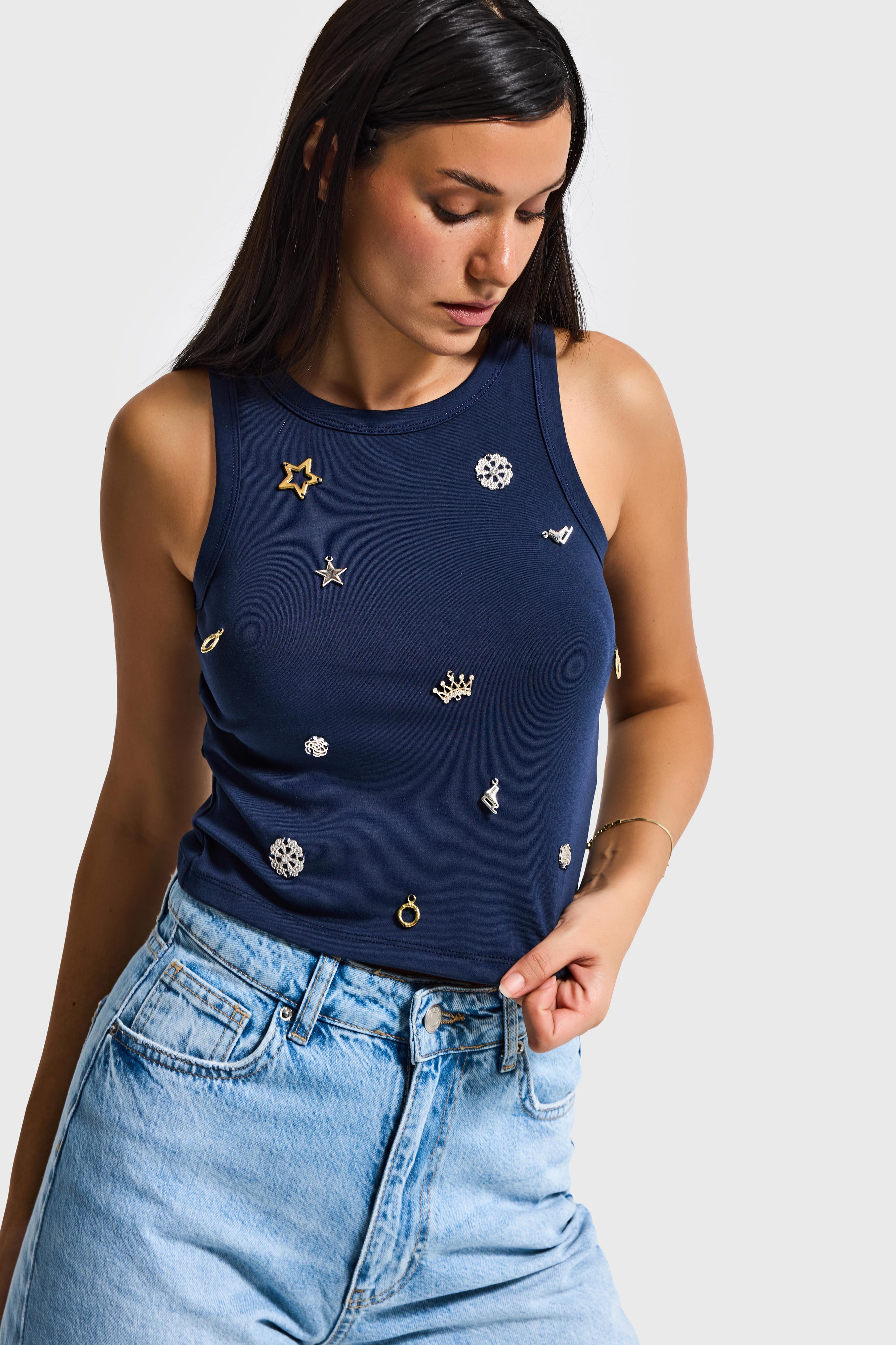 Kadın Lacivert Aksesuar Detaylı Sıfır Kol Tasarım Body