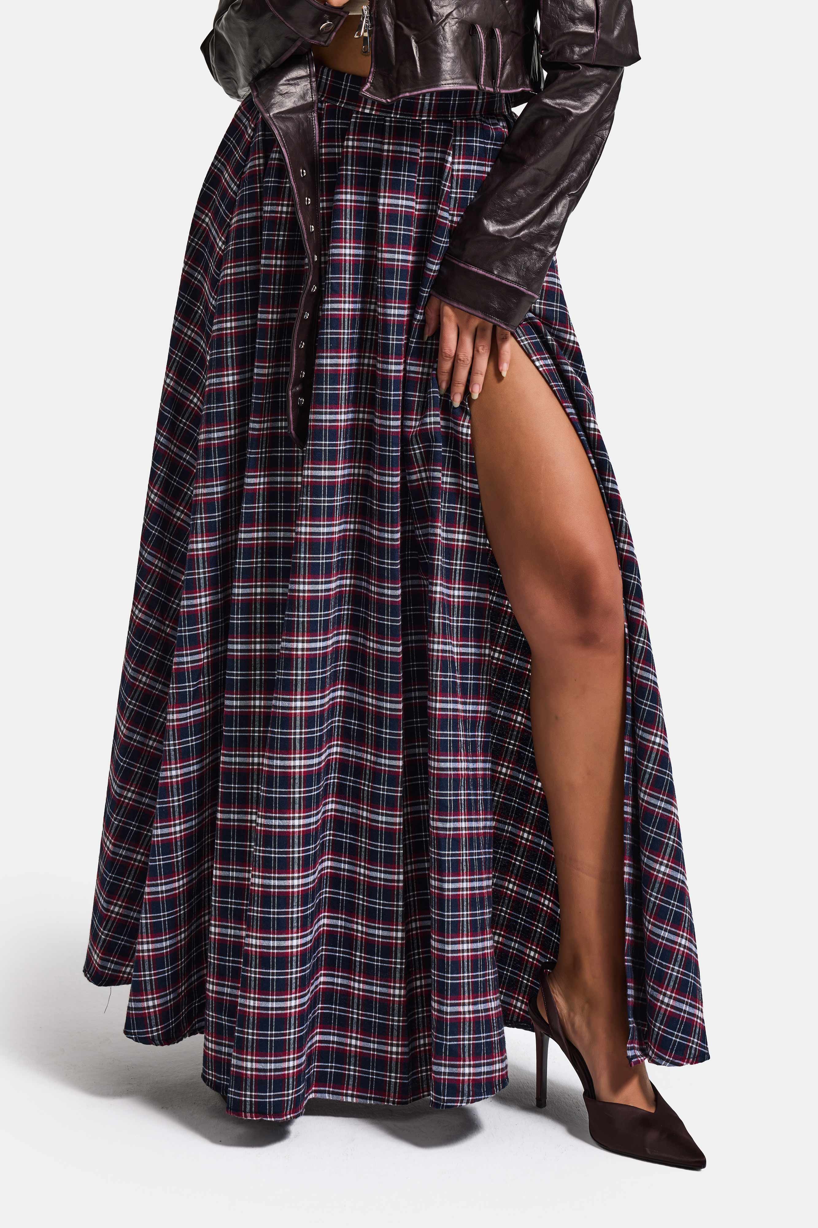 Kadın Lacivert Ekose s6-17 Maxi Boy Yırtmaç Detaylı Pamuk Koton Etek