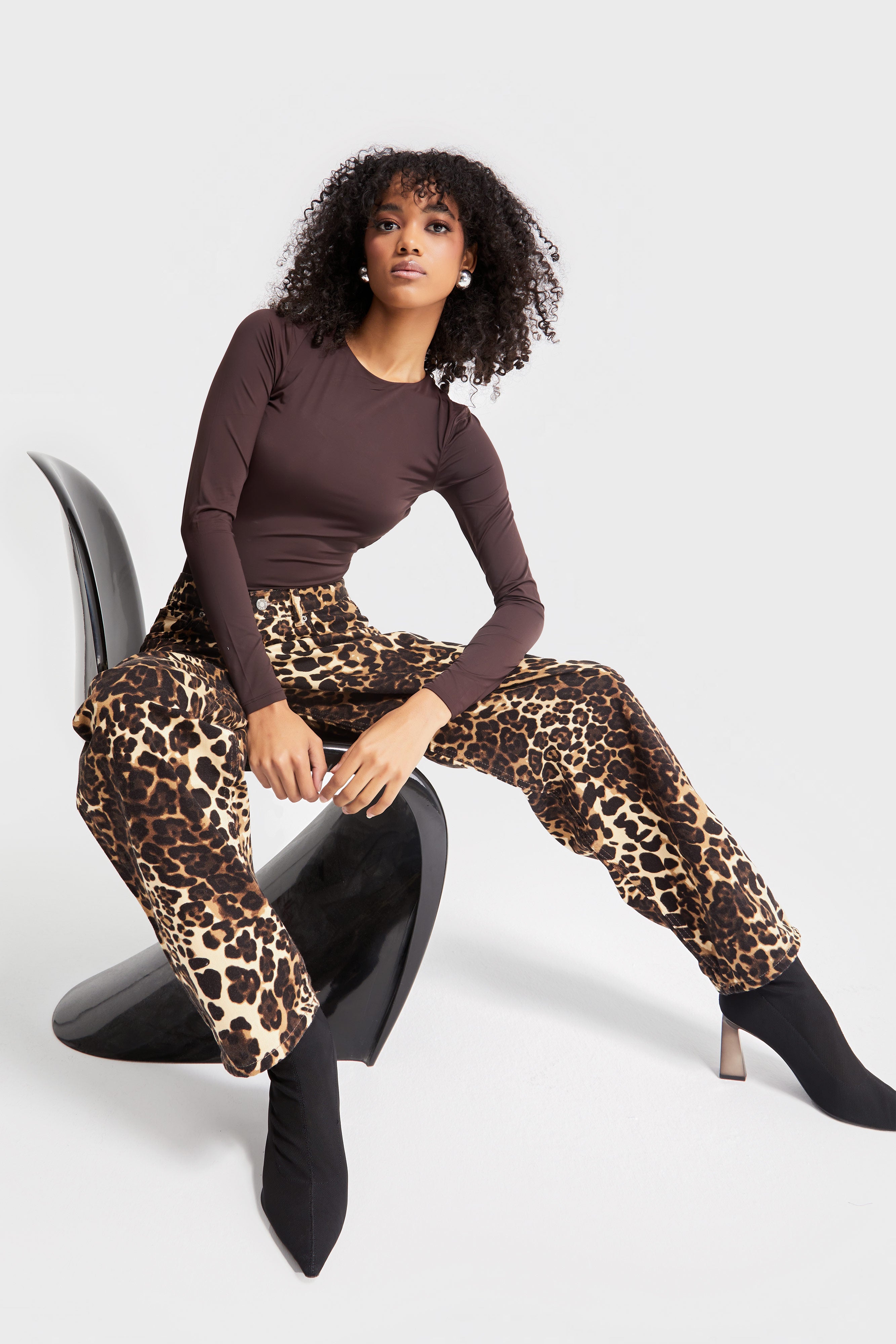 Women Leopard Color Skater Fit Loose Cut Denim