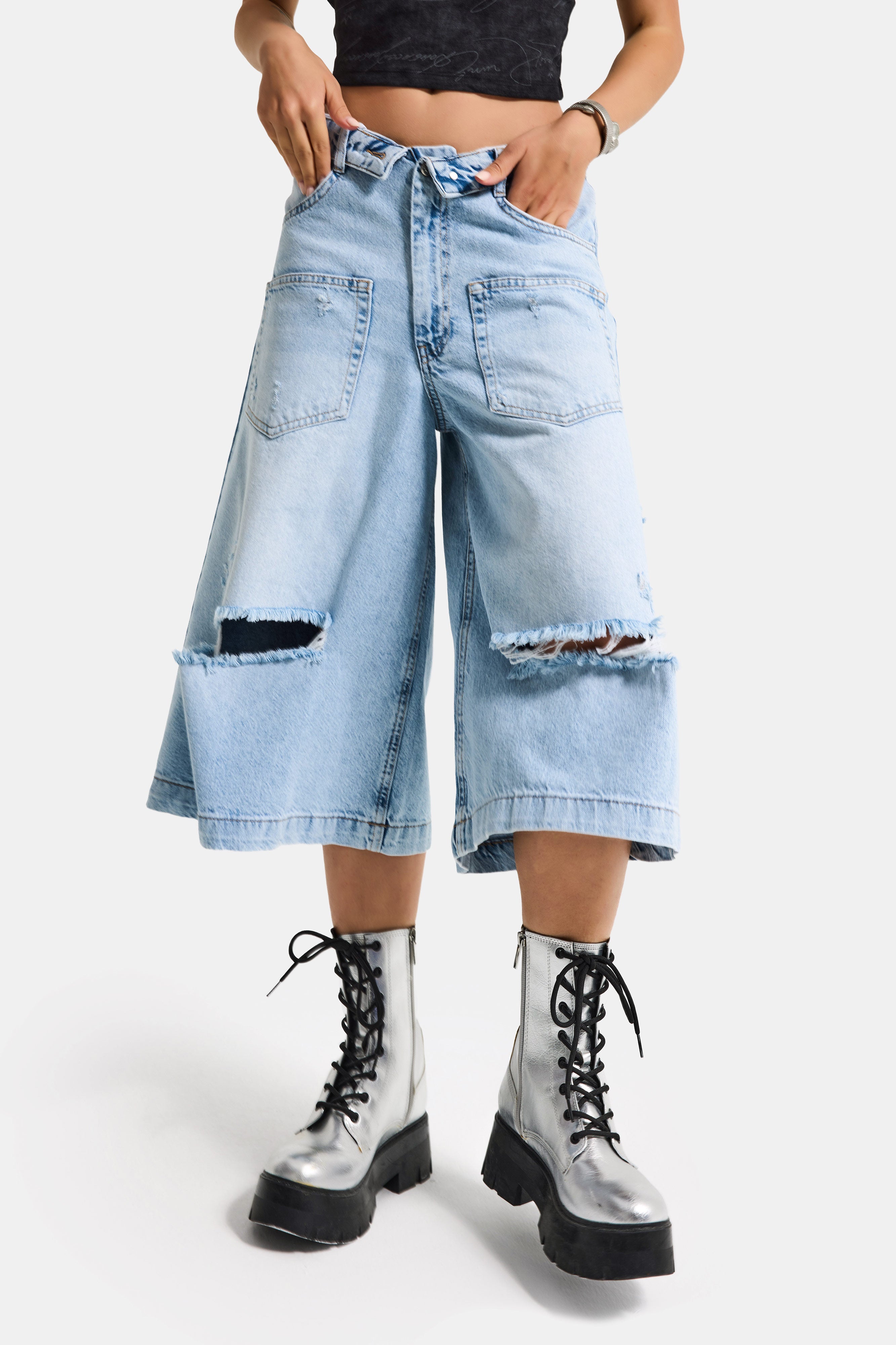 Kadın Mavi 12s6-3 Süper Baggy Fit Kemer Detaylı Maxi Boy Denim Şort