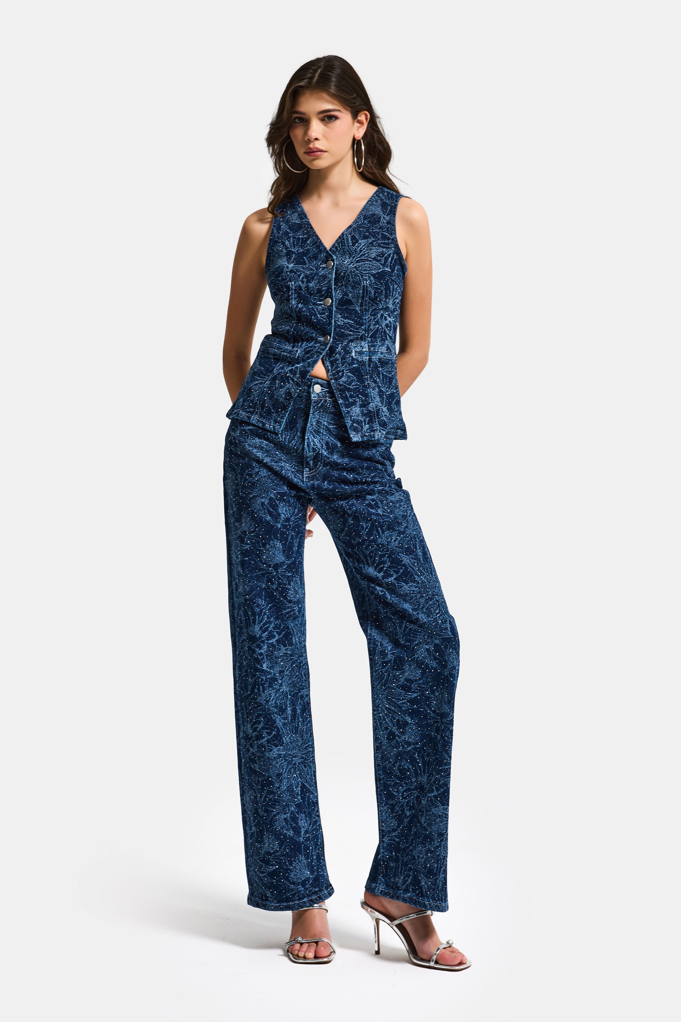 Kadın Mavi 1s6-7 Straight Fit Çiçek Desenli Parlak Taşlı Tasarım Elastan Denim Jean