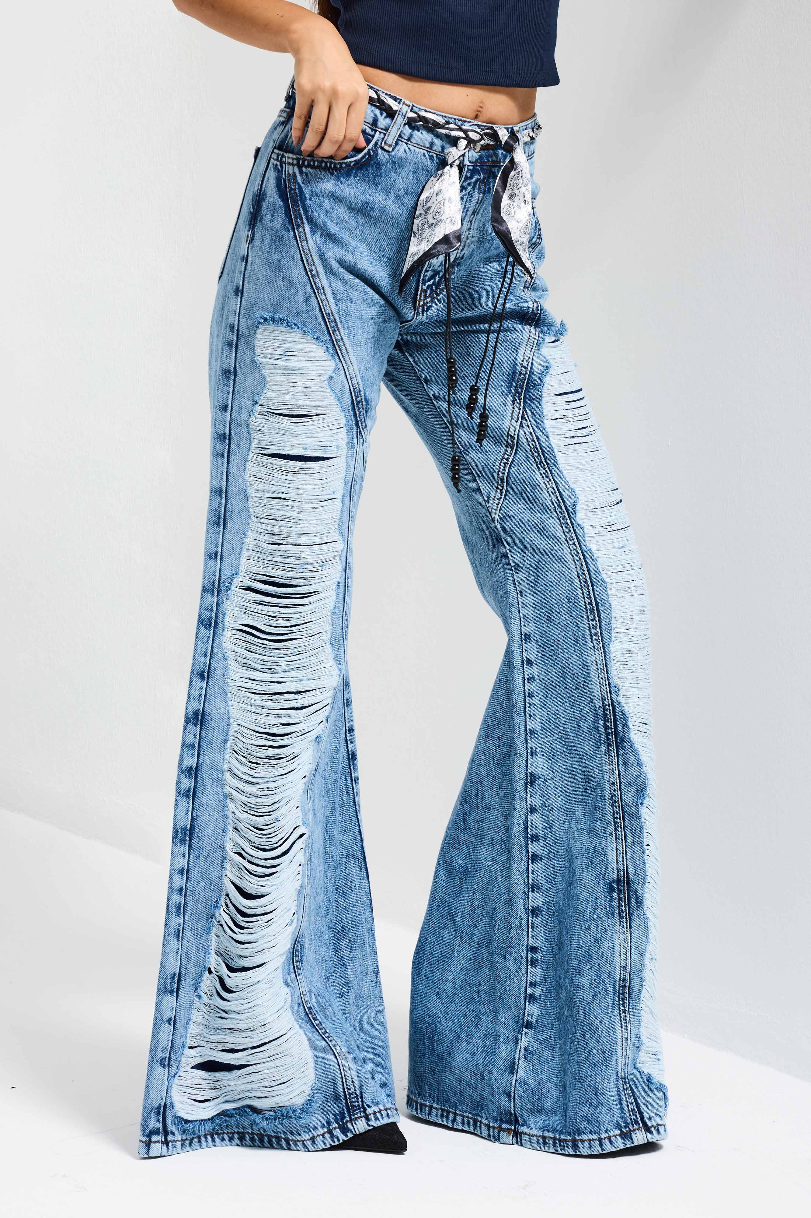 Kadın Mavi Flare Fit Altı Beslemeli Yırtık ve Fular Detaylı Tasarım Denim Jean