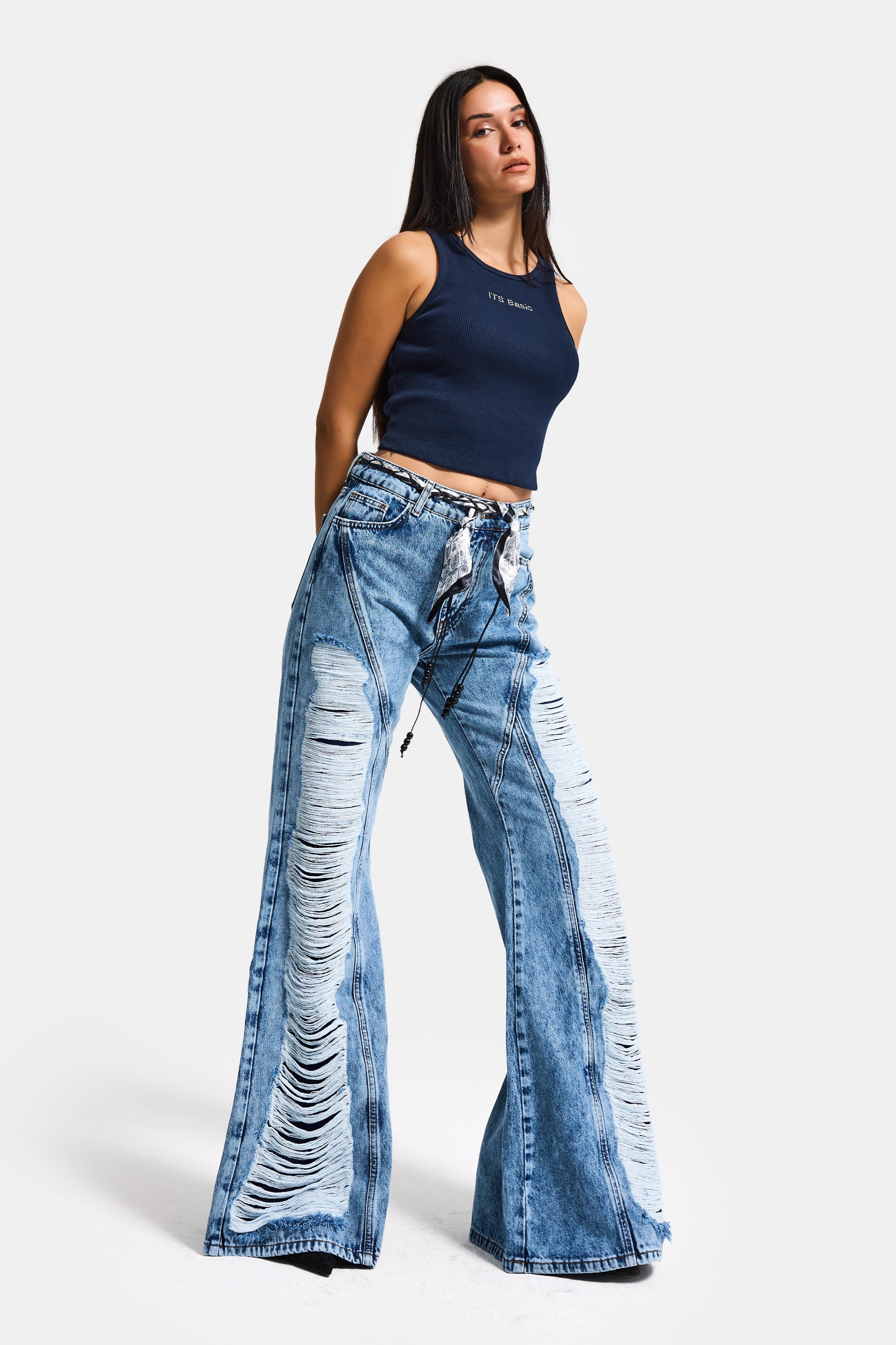 Kadın Mavi Flare Fit Altı Beslemeli Yırtık ve Fular Detaylı Tasarım Denim Jean