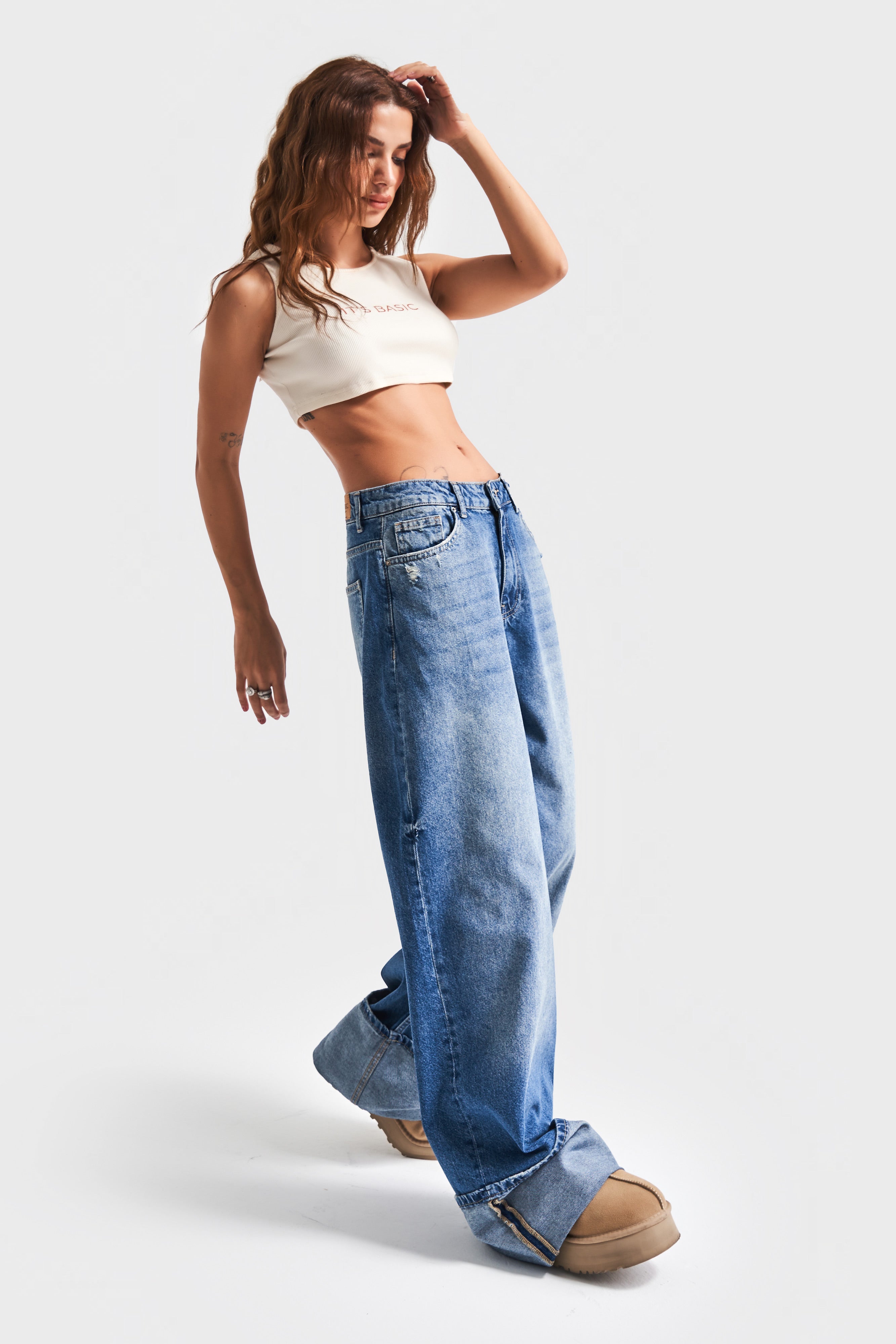Kadın Mavi Renk 10S5-65 Paça Detaylı Süper Uzun %100 Koton Orta Bel Relax Fold Up Denim Jean