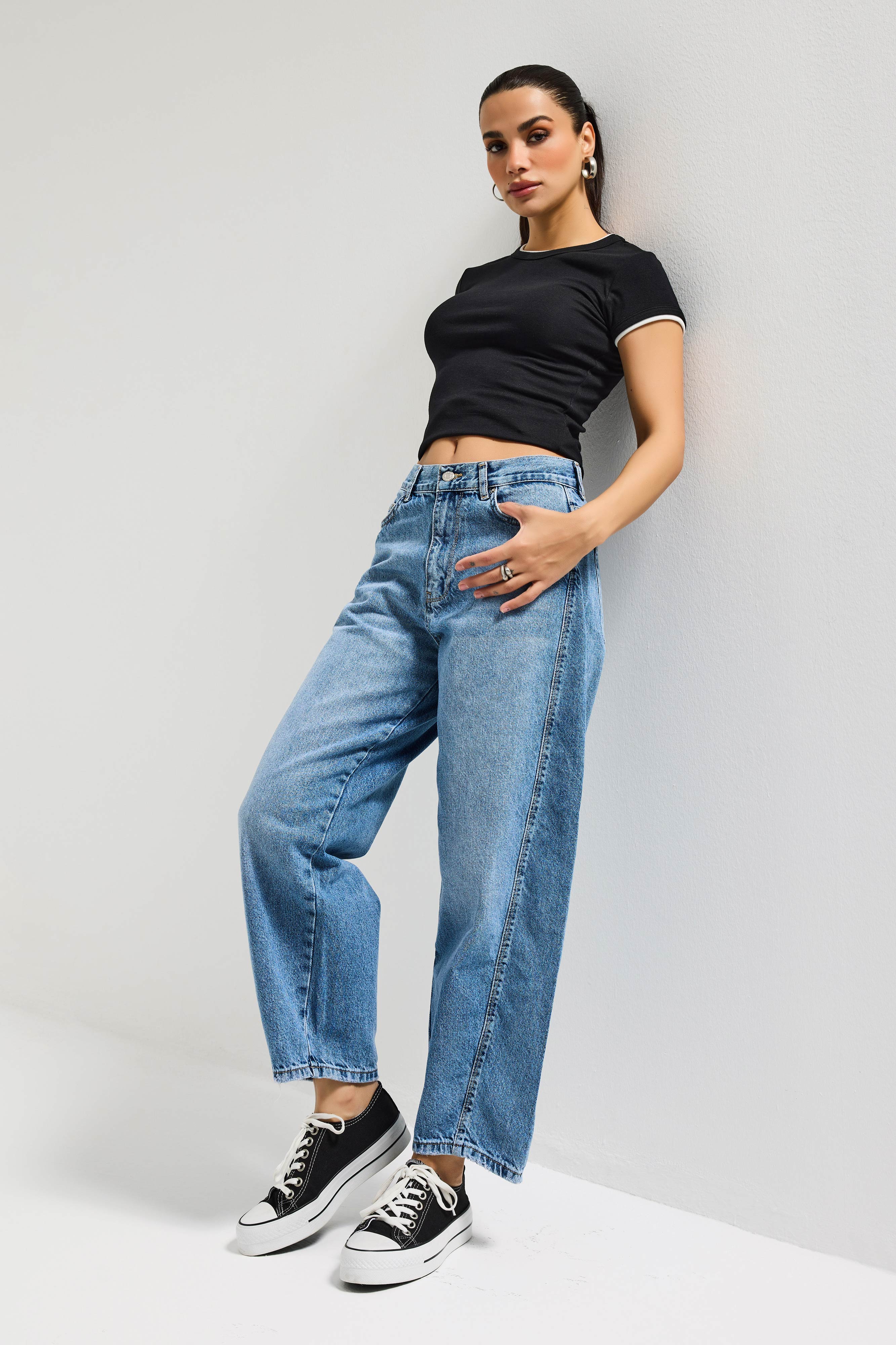 Women's Blue 4s6-4 Carrot Fit Relaxed Fit Inseam 67cm 100% Cotton Denim Jeans