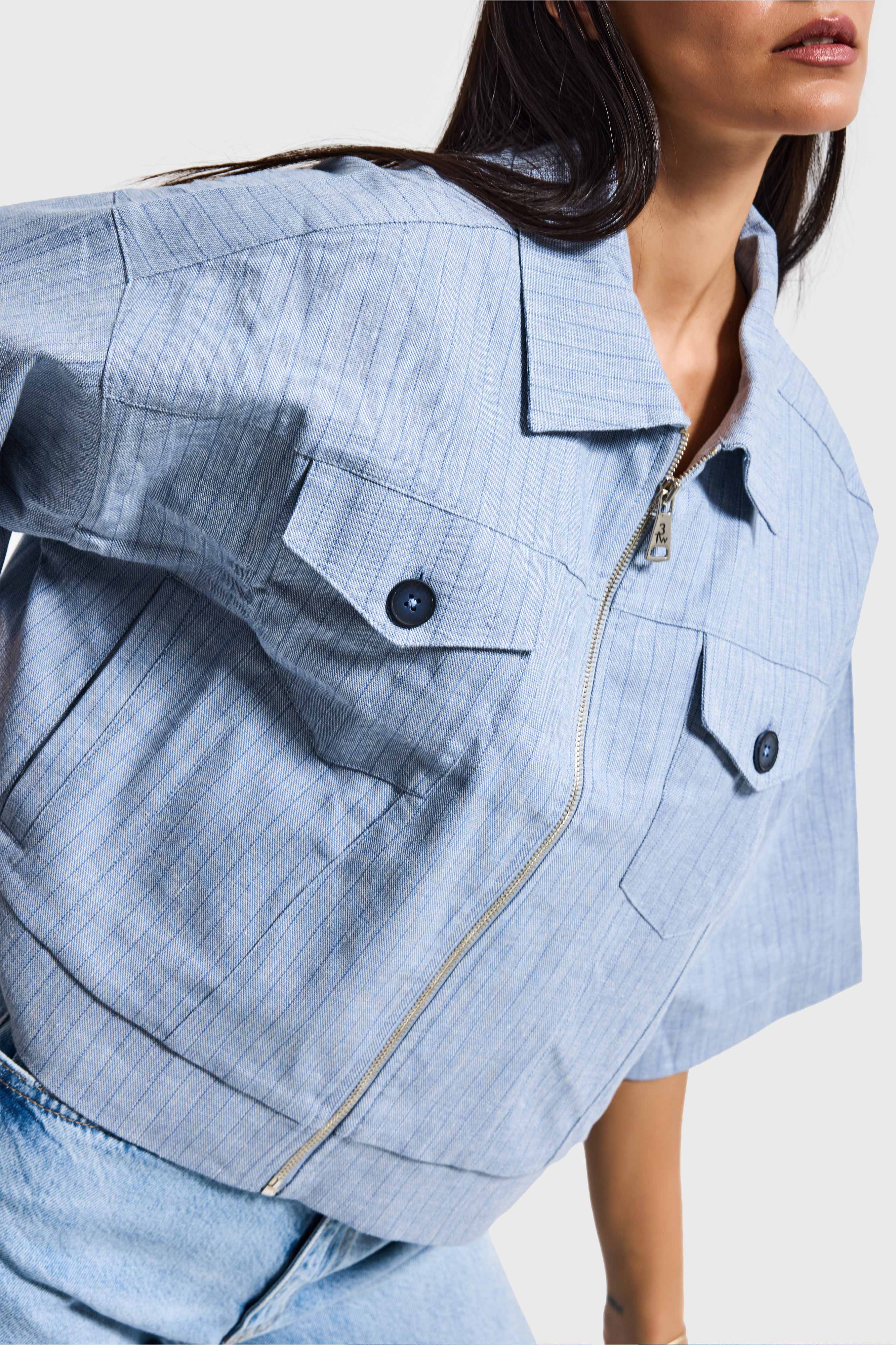 Kadın Mavi Renk Oversize Cep Detaylı Özel Tasarım Denim Ceket