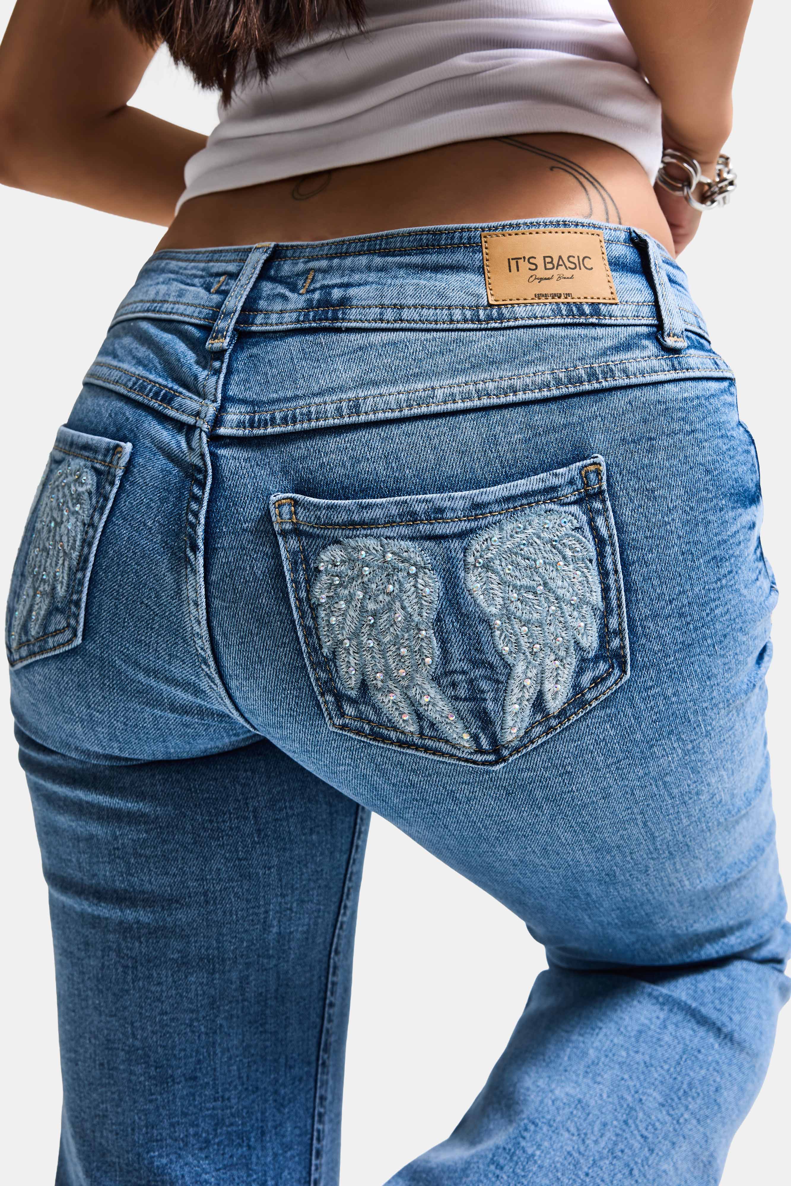 Kadın Mavi T-4s6-4 Flare Fit Düşük Bel Taş Detaylı Özel Tasarım Denim Jean