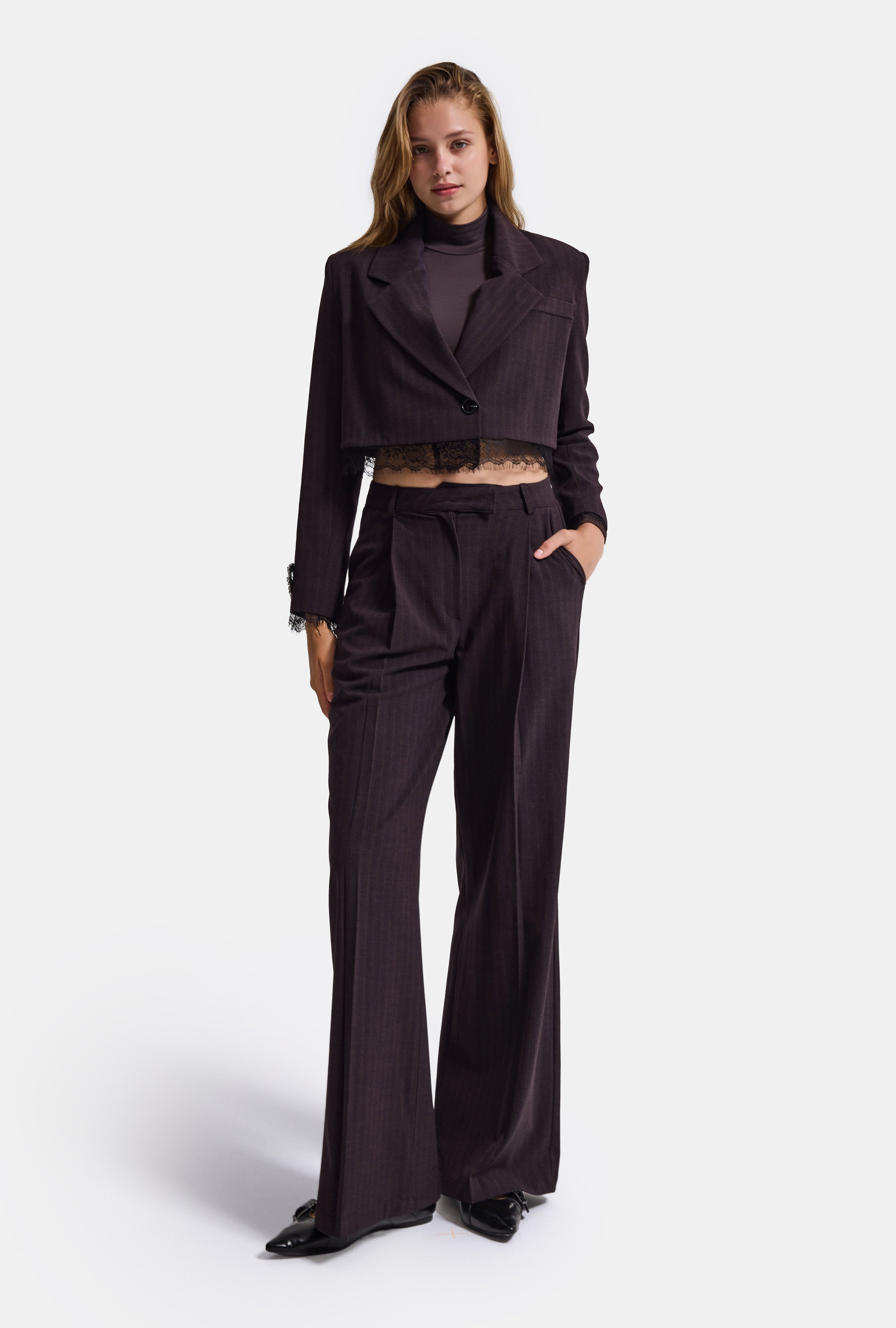 Kadın Mürdüm Çizgili w6-52 Dantel ve Aksesuar Detaylı Crop Kruvaze Tasarım Ceket