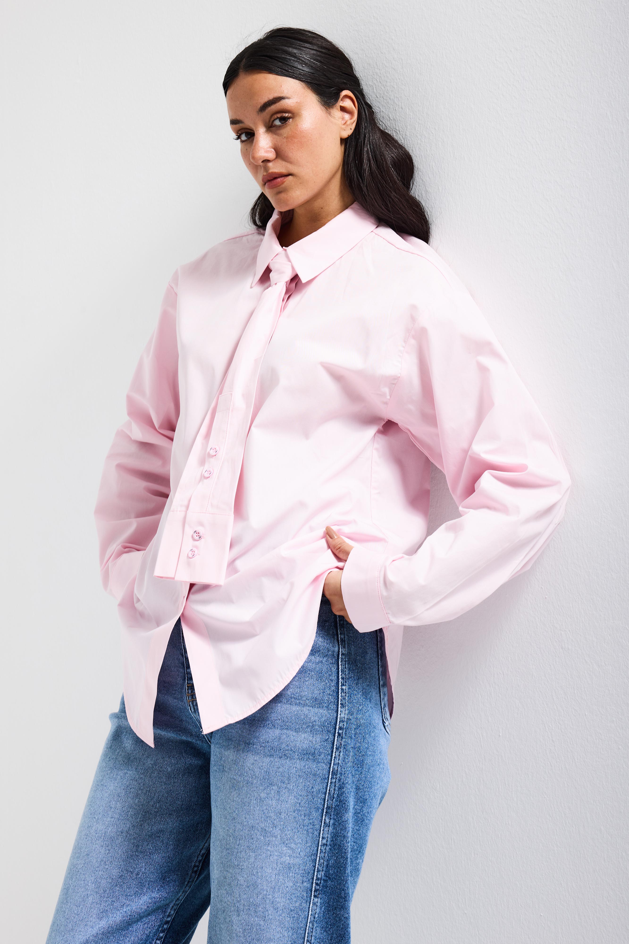 Kadın Pembe Oversize Kravat Detaylı Özel Tasarım Bol Kesim Gömlek