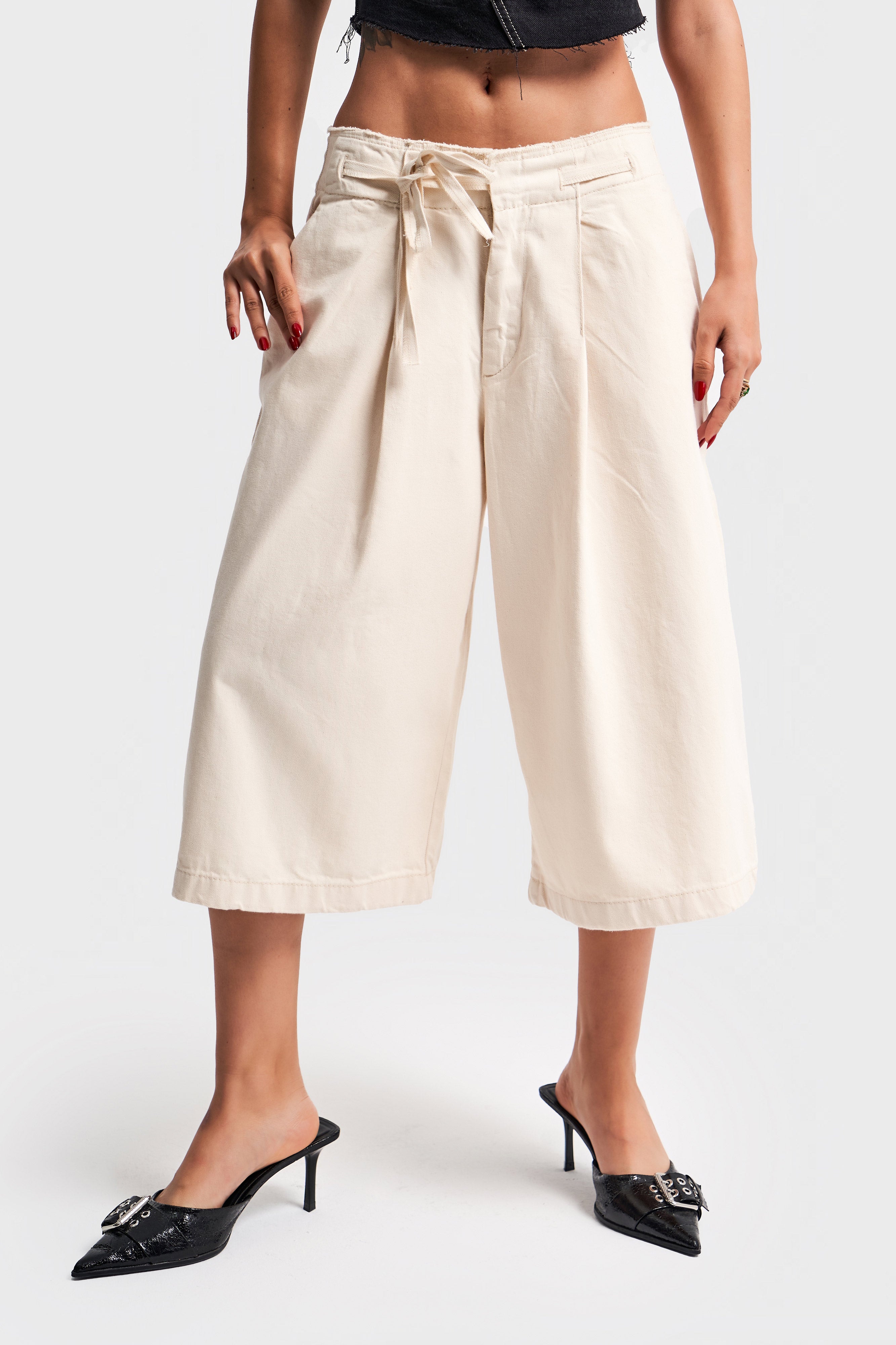 Women's Raw Color Laced Loose Cut Maxi Length Bermuda Denim Shorts