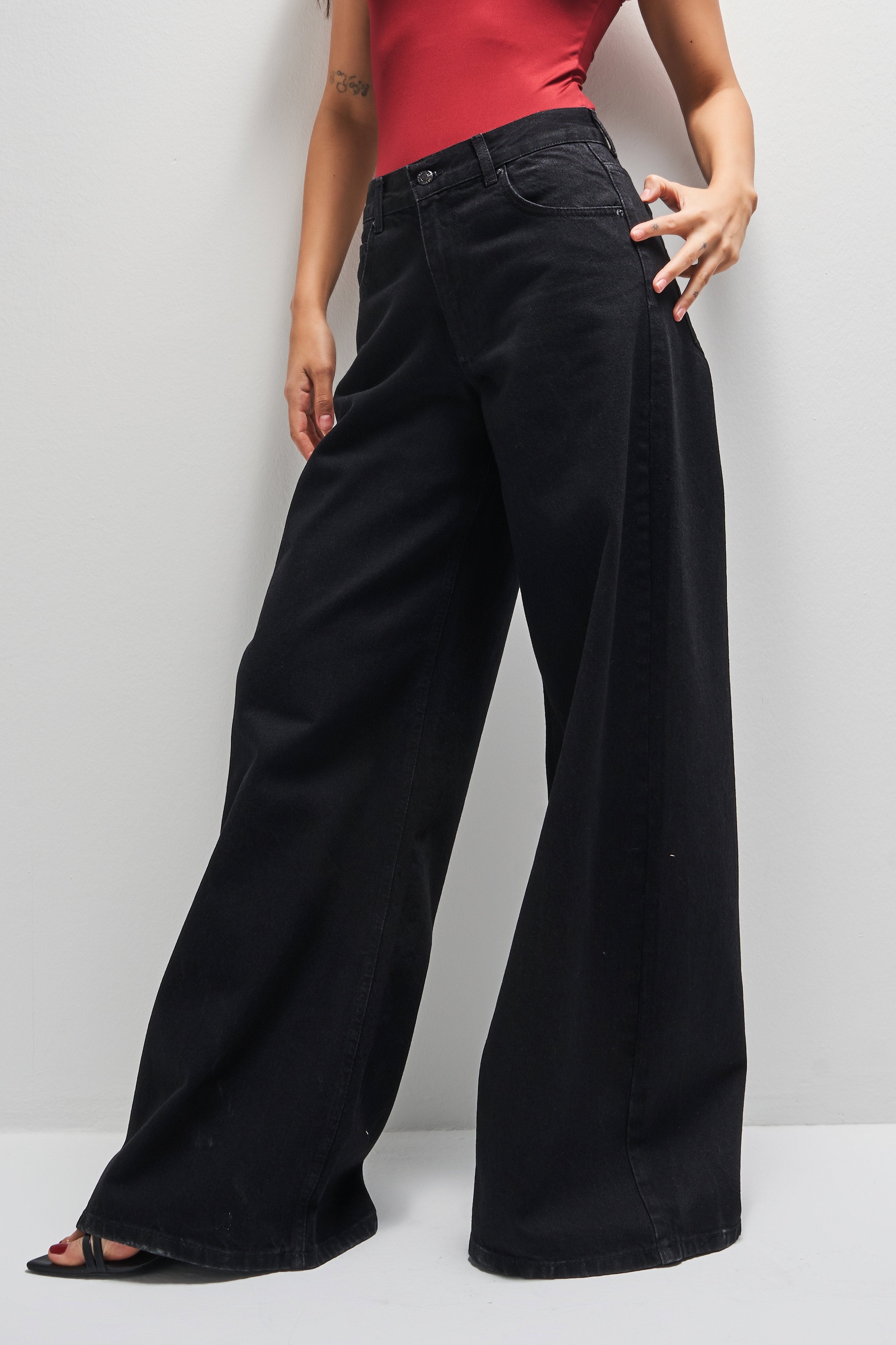 Women's Black Color 1w41 Palazzo Fit Loose Cut Denim