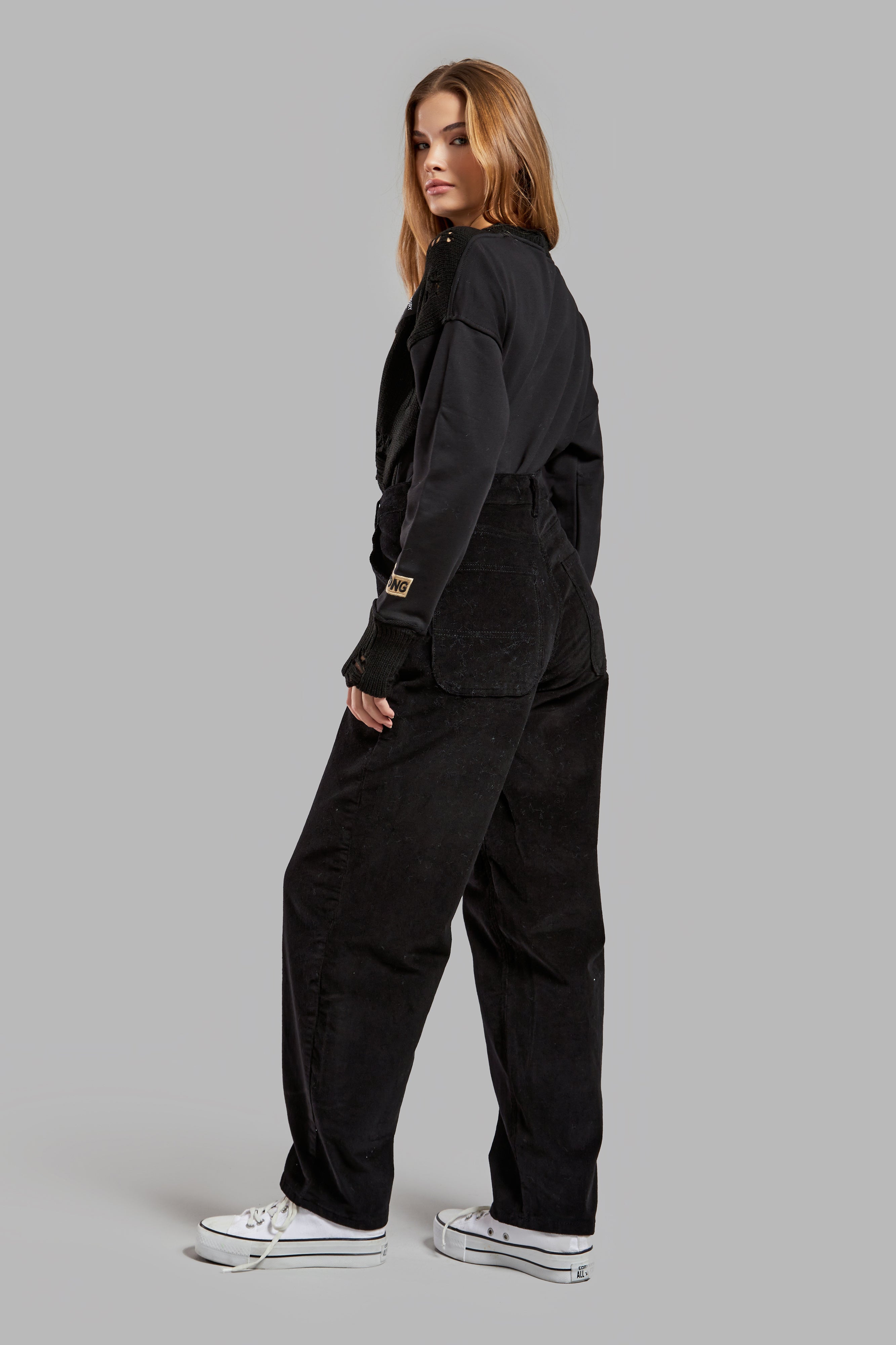 Женские брюки черного цвета 26w41 из тонкой вельветовой ткани Skater Fit