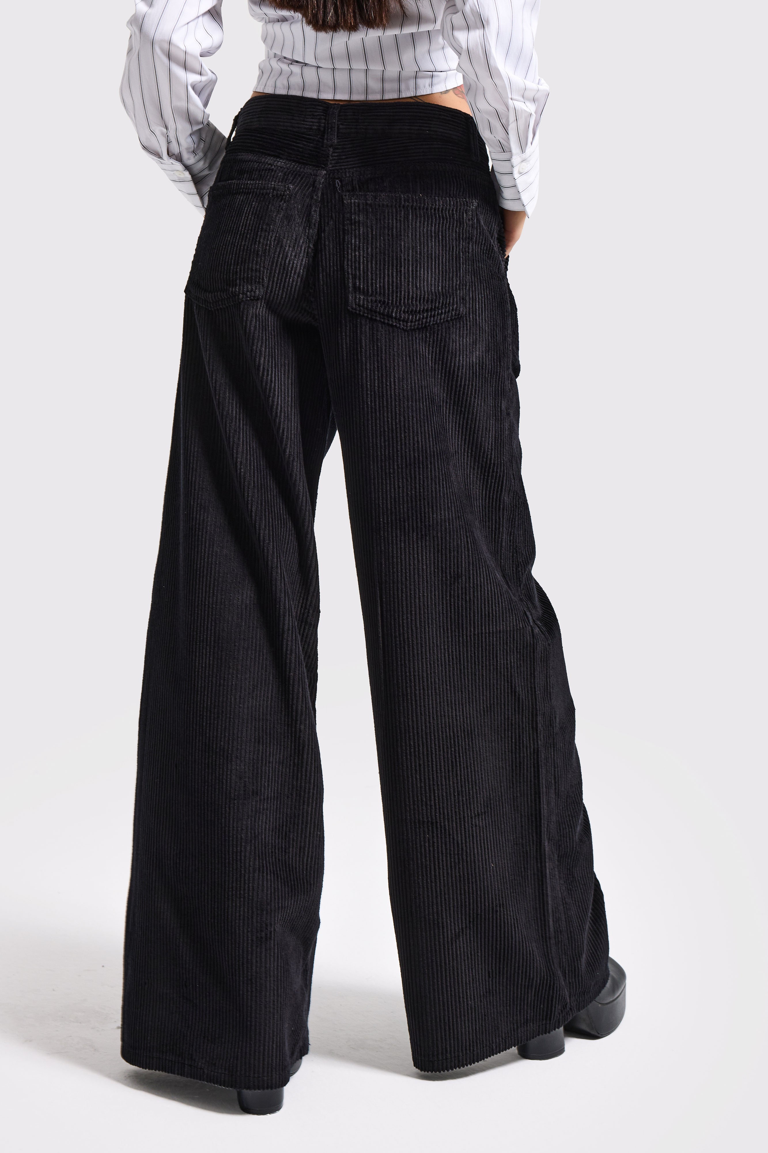 Kadın Siyah Renk 26w5-1 Palazzo Fit Fitilli Velvet Kadife Kumaş Pantolon