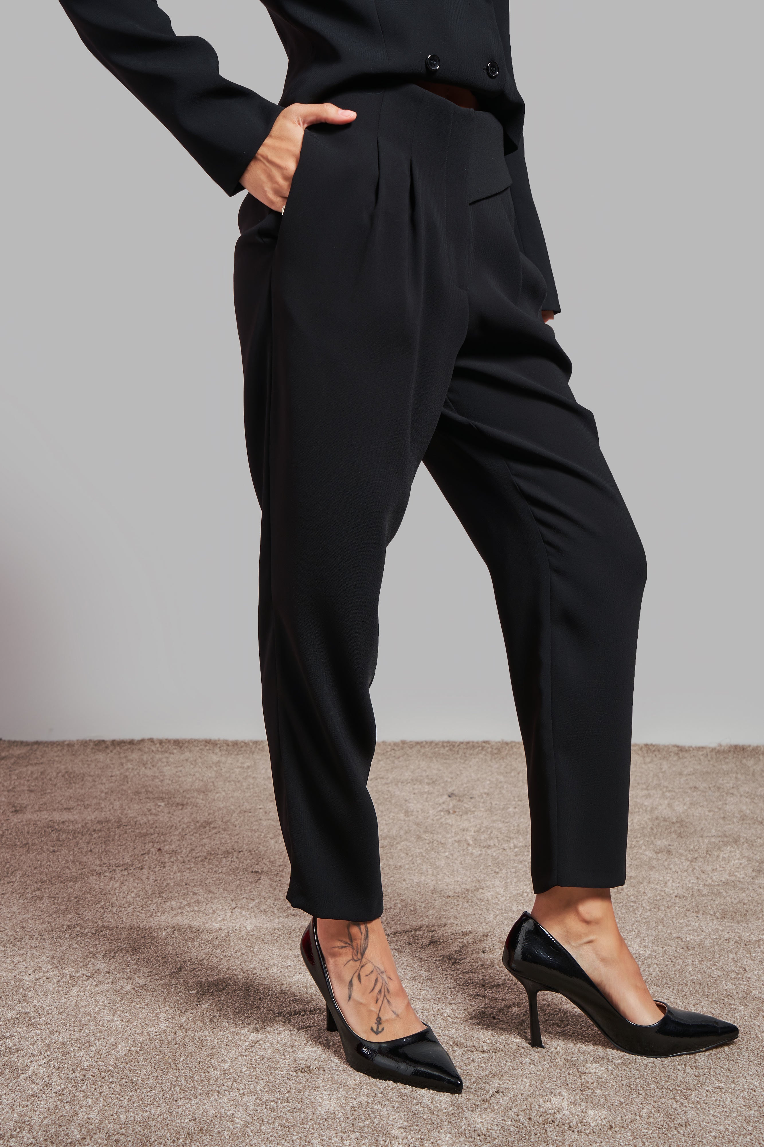Women's Black Color Loose Cut Flowy Fabric Trousers