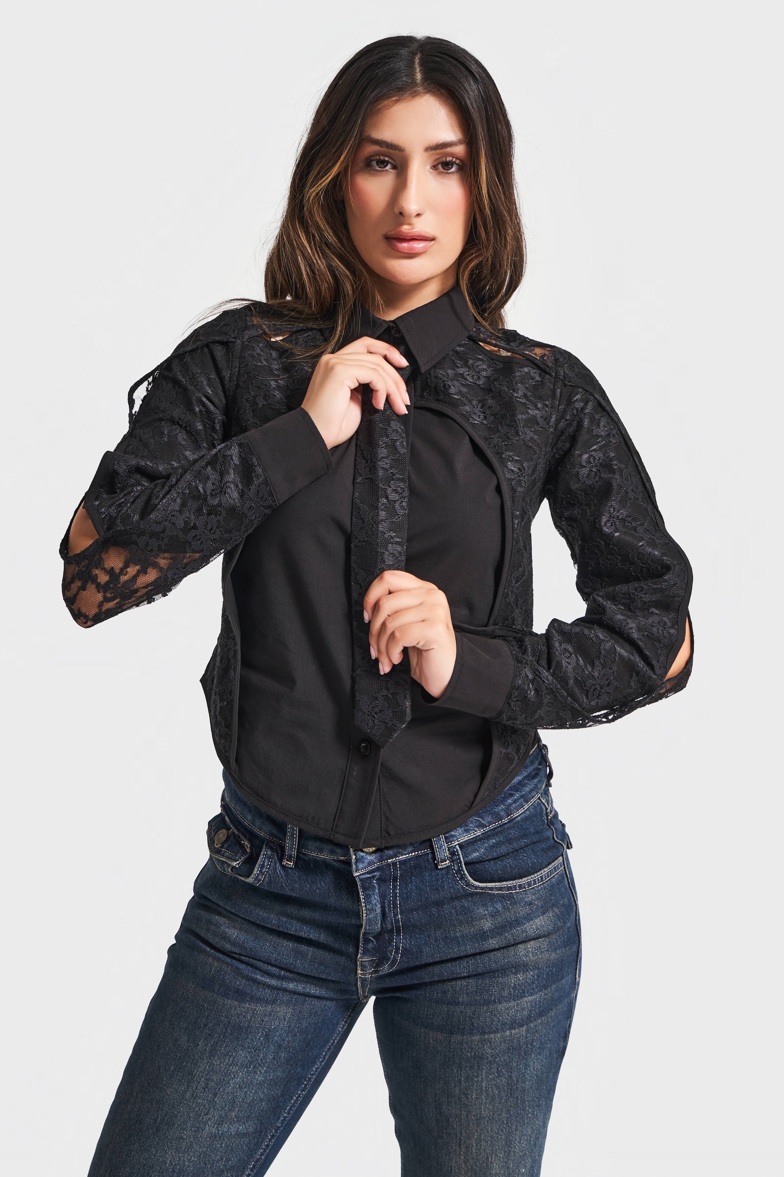 Kadın Siyah Renk Dantel ve Kravat Detaylı Özel Tasarım Gömlek
