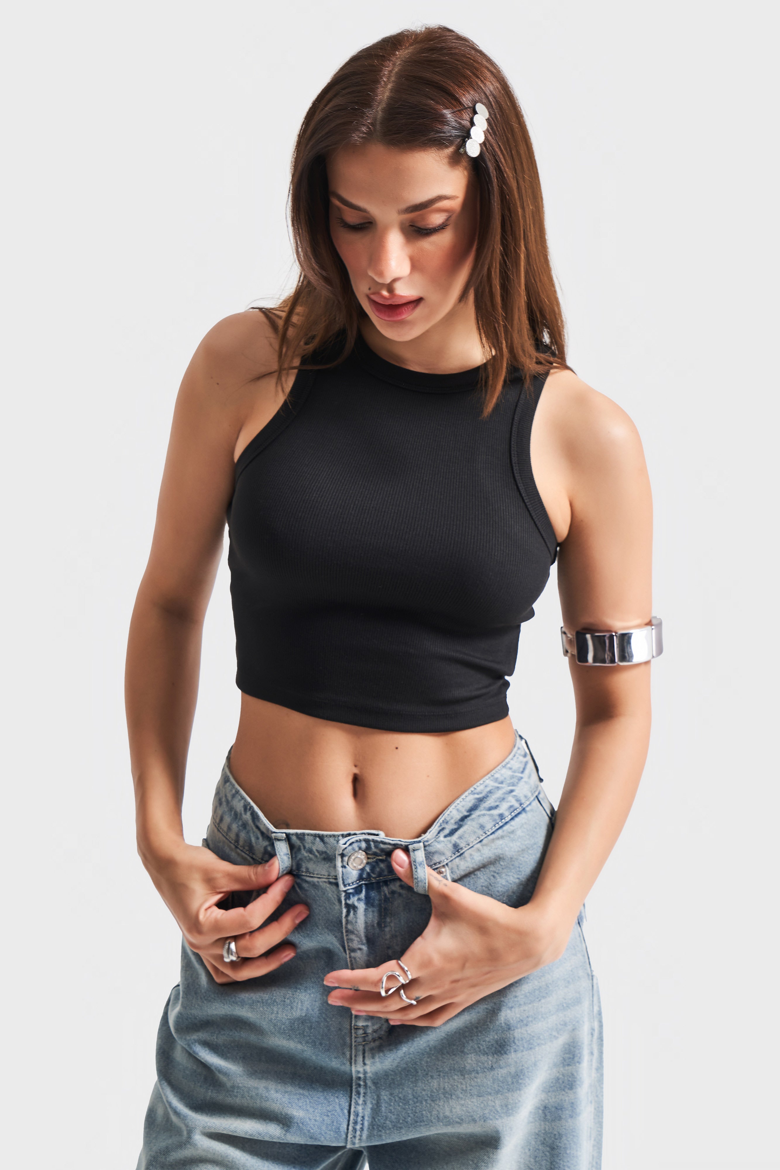 Kadın Siyah Renk Halter Yaka İnce Fitil Kaşkorse Crop Top