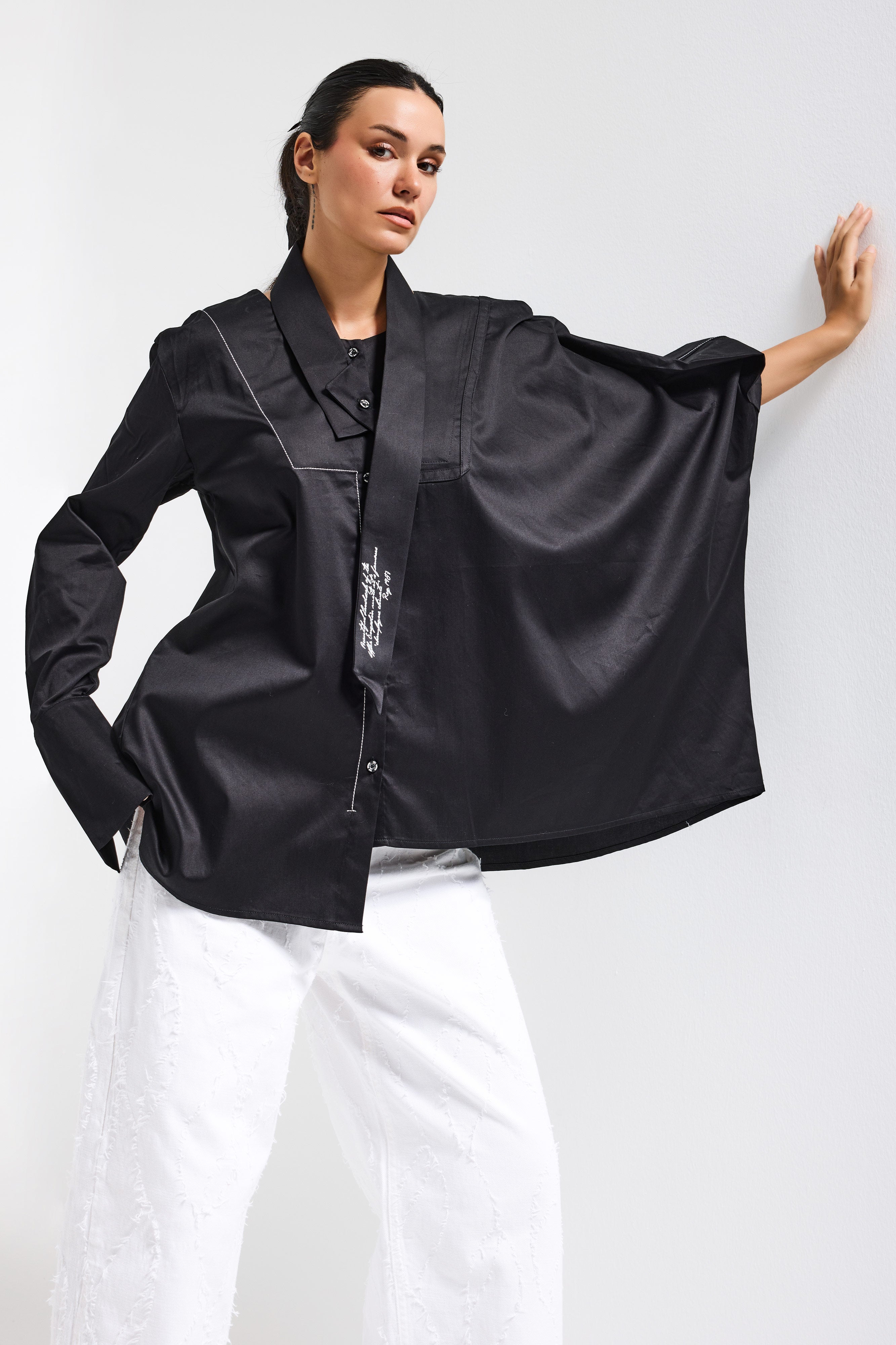 Kadın Siyah Renk Oversize Tasarım Gömlek