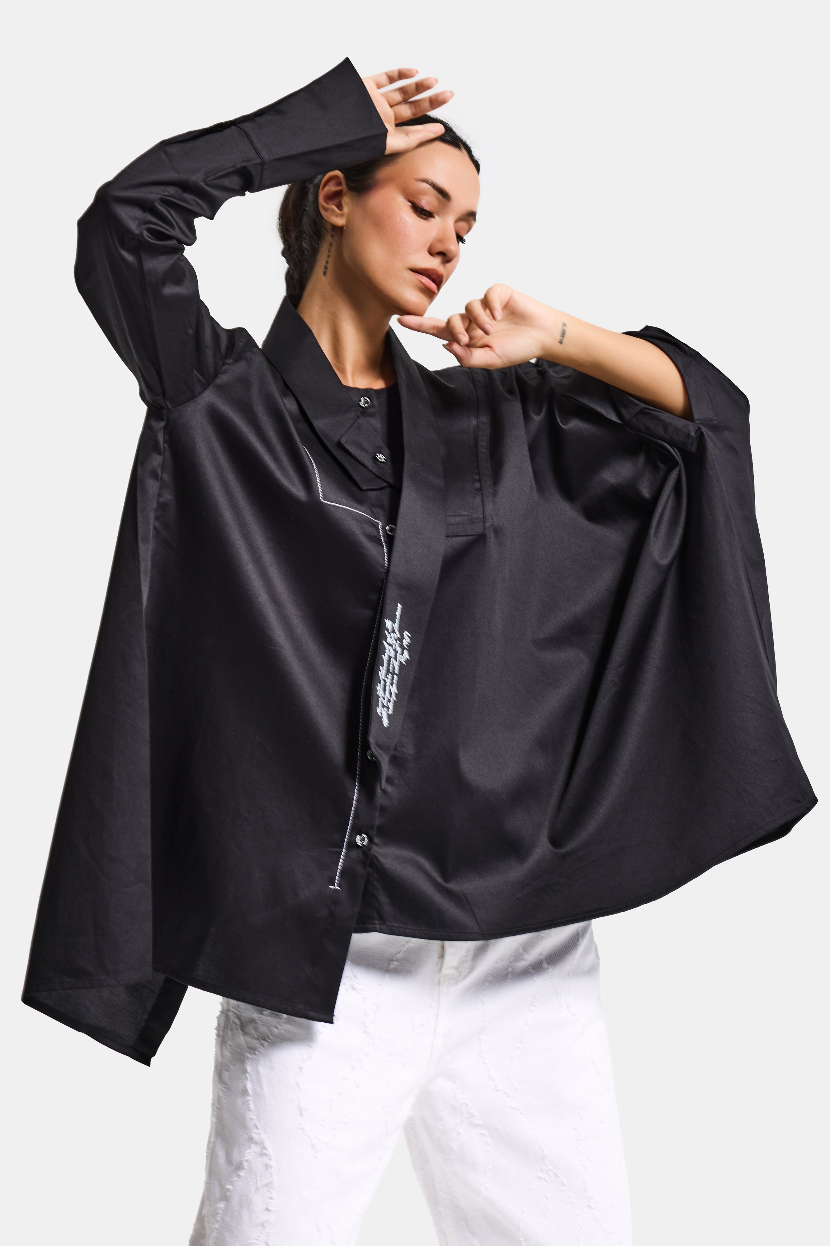 Kadın Siyah Renk Oversize Tasarım Gömlek