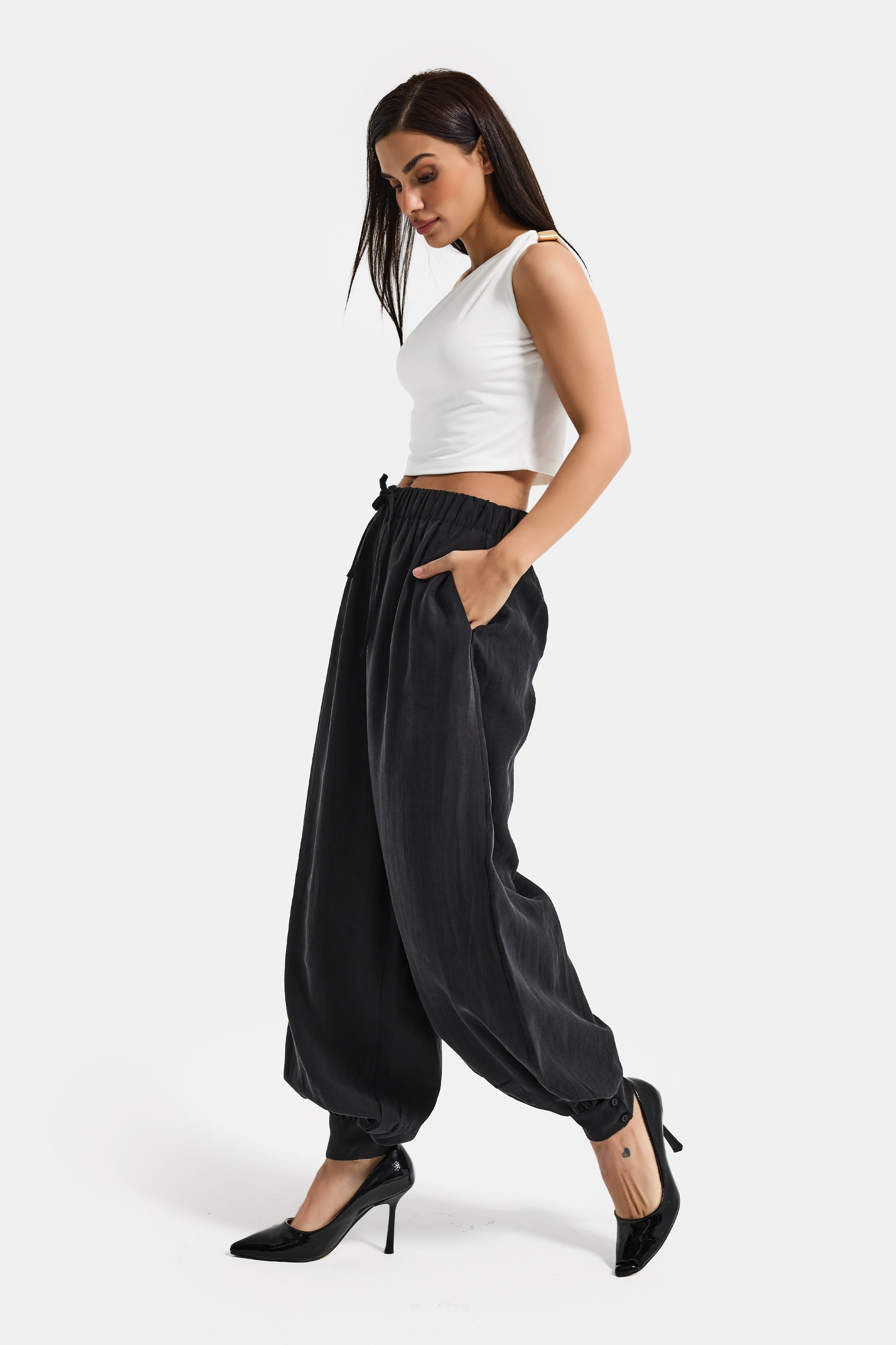 Kadın Siyah Renk s5-1 Baggy Fit Viskon Kumaş Rahat Kesim Yürüyüş Pantolonu