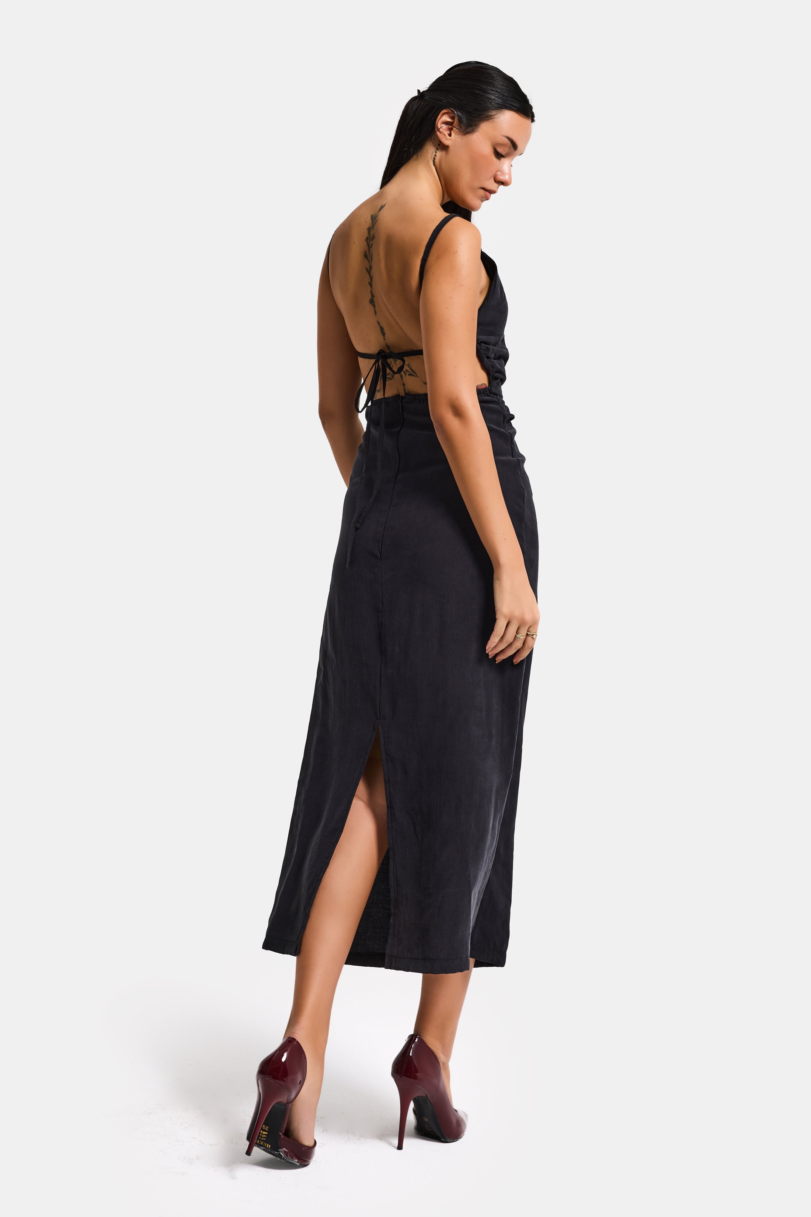 Kadın Siyah Renk s6-1 Maxi Boy Askılı Yırtmaçlı Özel Kumaş Elbise