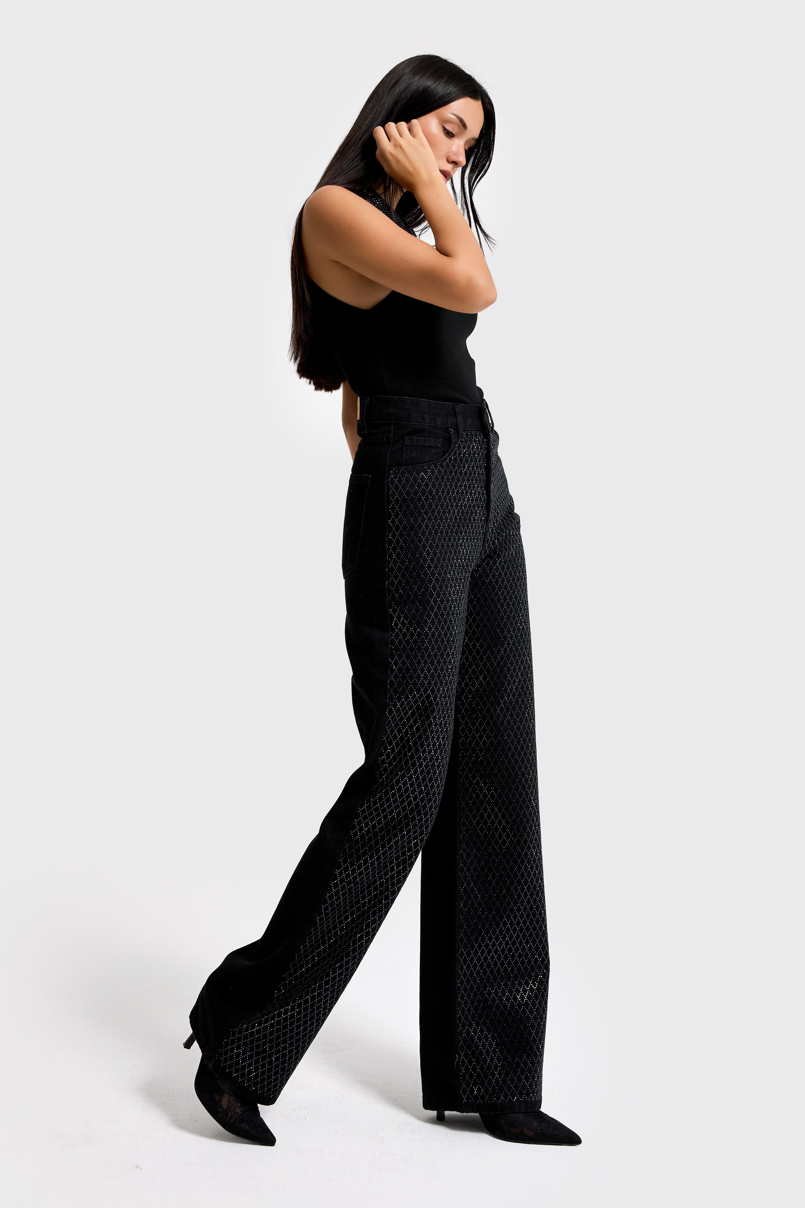 Kadın Siyah Renk T3-1s5-1 Straight Fit Yüksek Bel Işıltılı Parlak Taşlı Tasarım Denim Jean