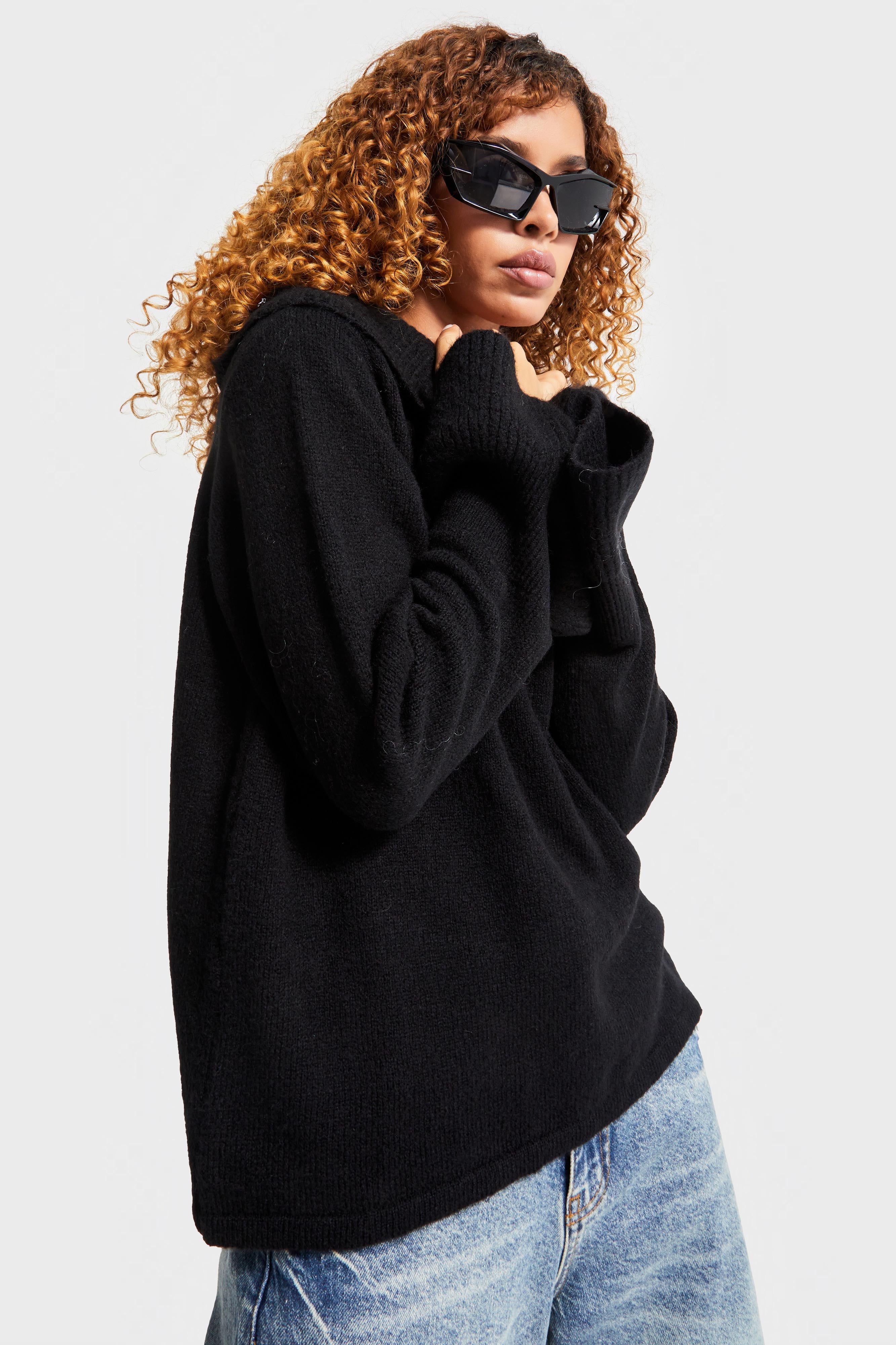 Kadın Siyah Renk W5-1 Balıkçı Yaka Oversize Yumuşak Örgü Kazak