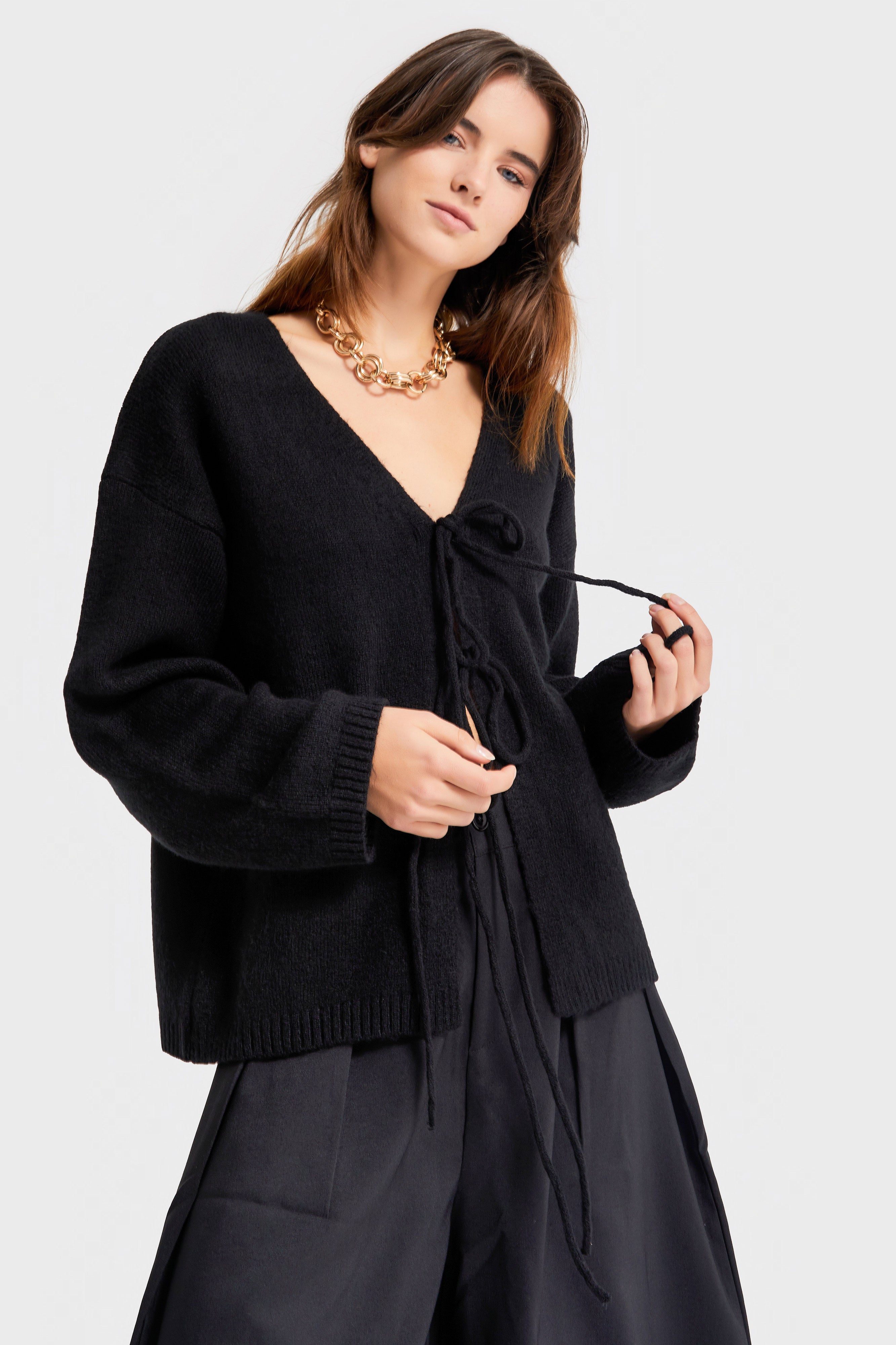 Kadın Siyah Renk w5-1 Önü Bağcıklı Oversize Triko Kazak