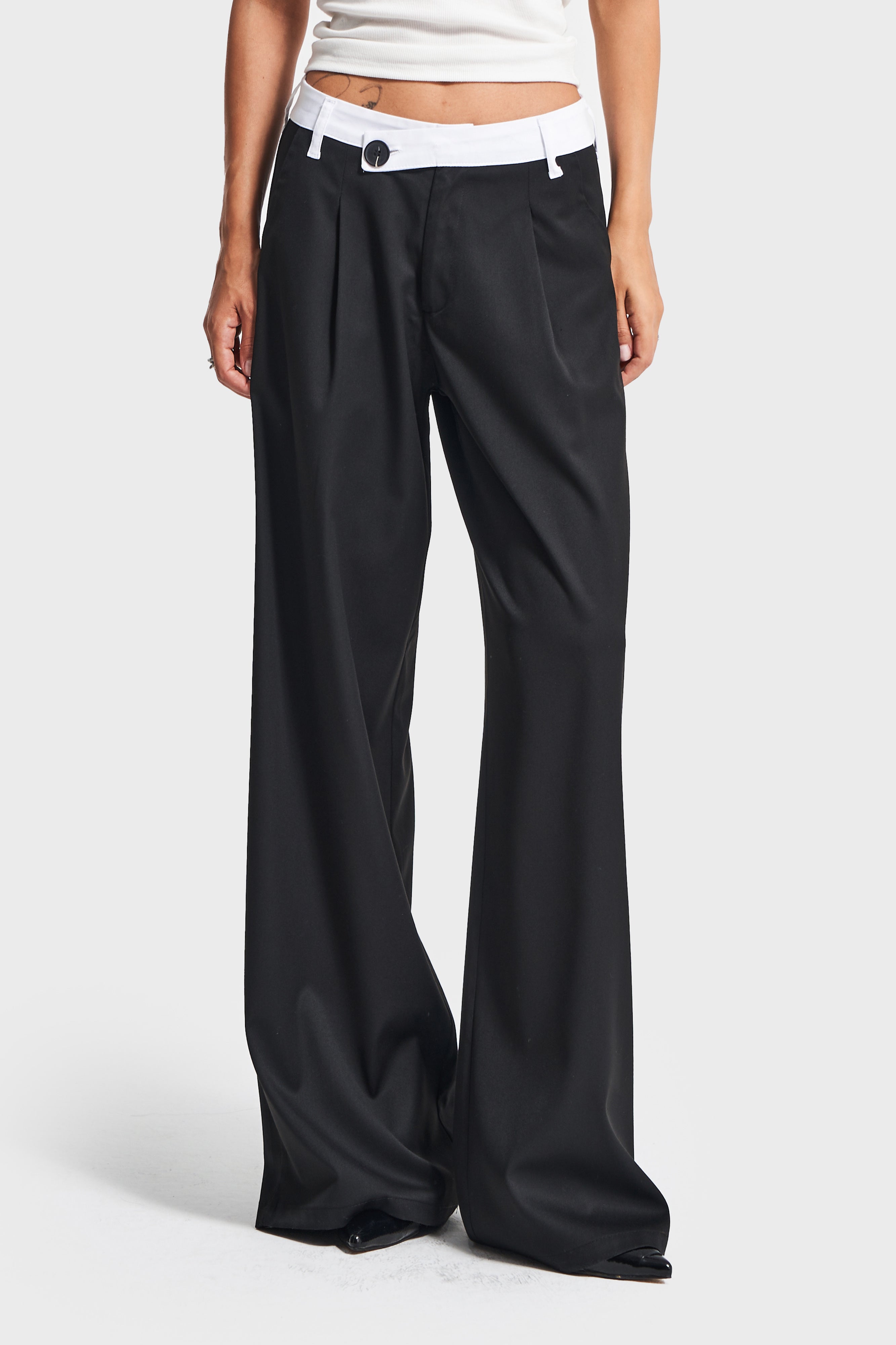 Kadın Siyah Renk w5-1 Palazzo Fit Koton Viskon Kumaş Kemer Detaylı Pantolon