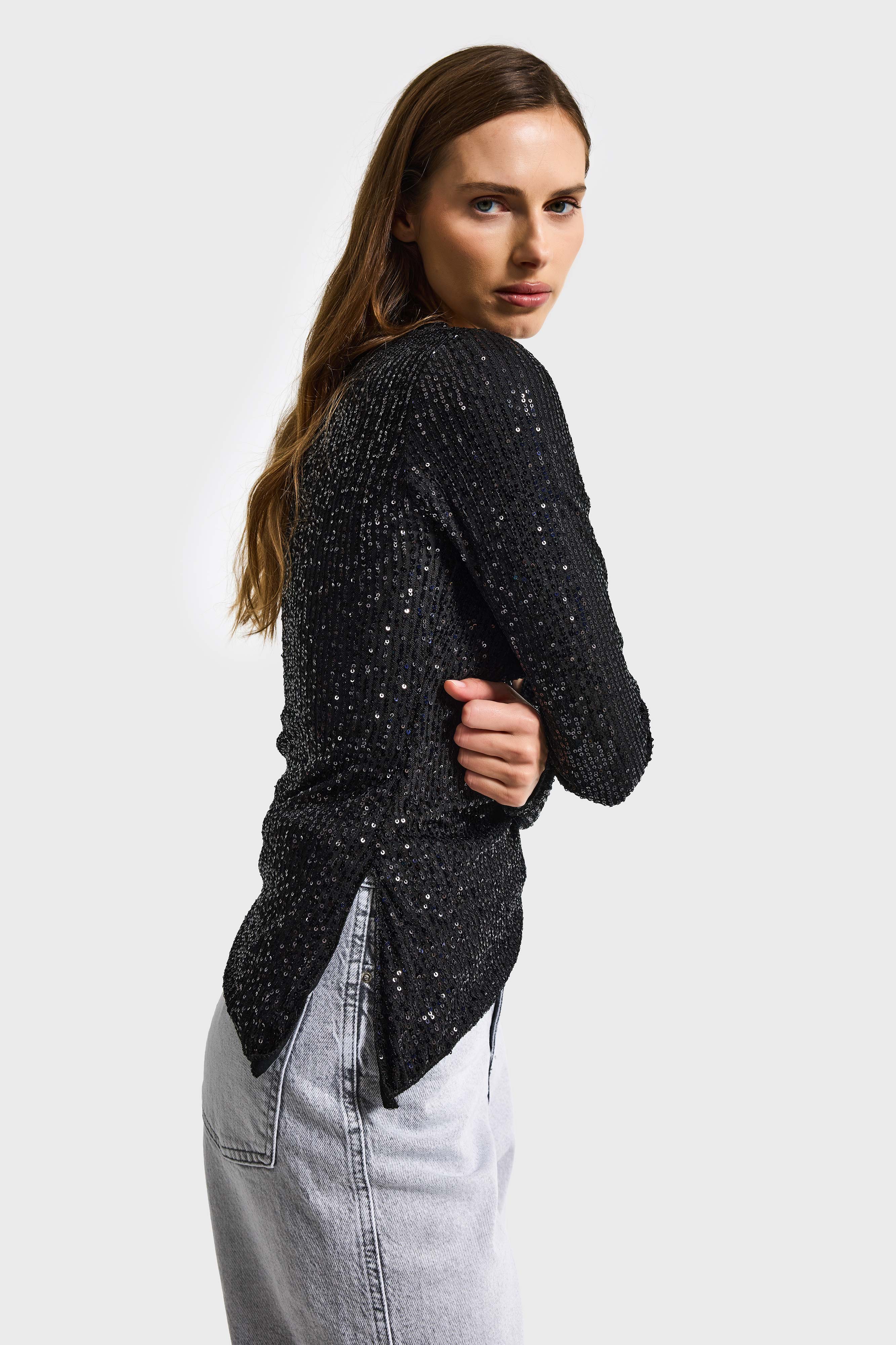 Kadın Siyah Silver Renk Pul Payet Detaylı İçi Astarlı Tasarım Bluz