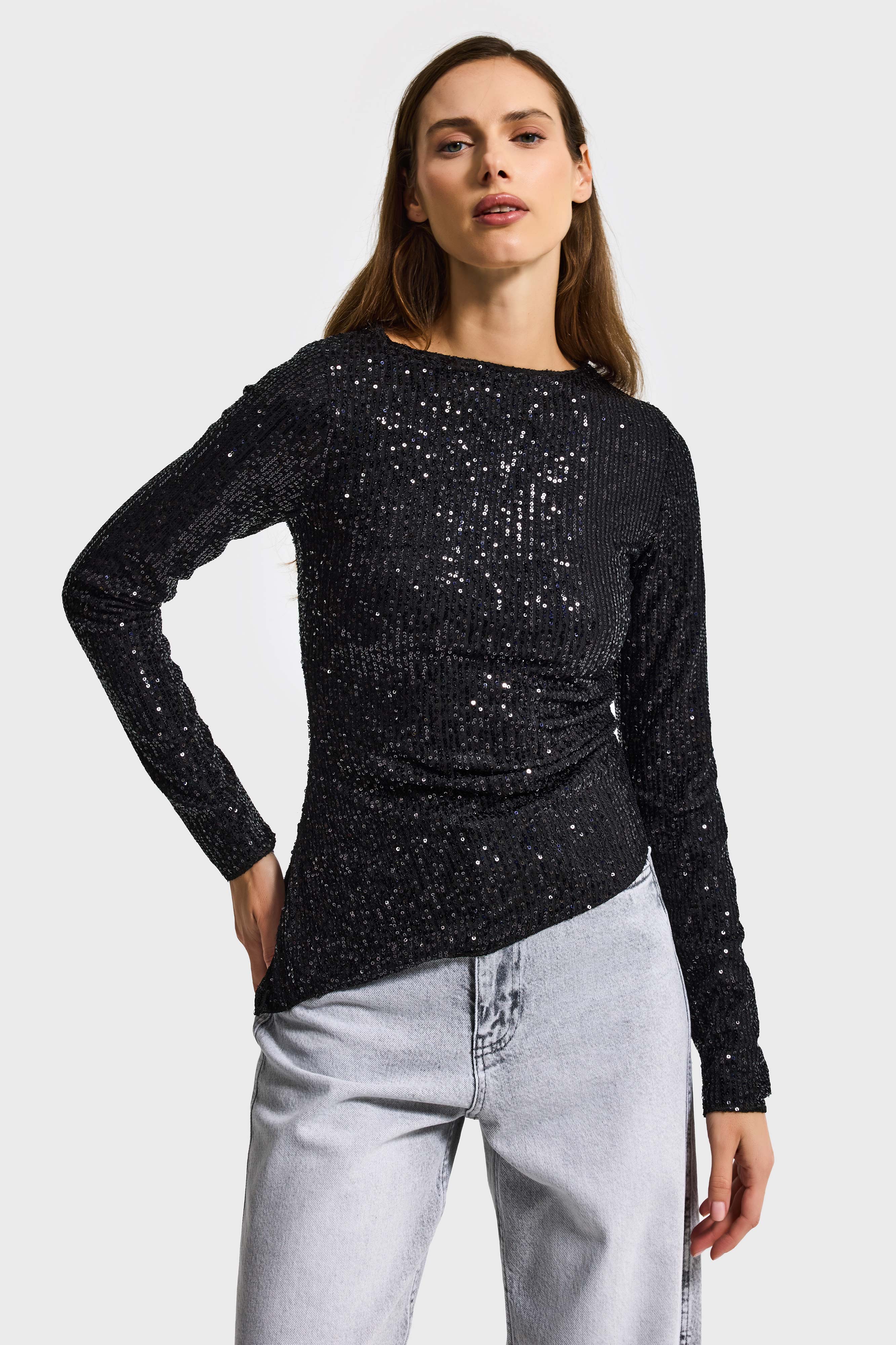 Kadın Siyah Silver Renk Pul Payet Detaylı İçi Astarlı Tasarım Bluz