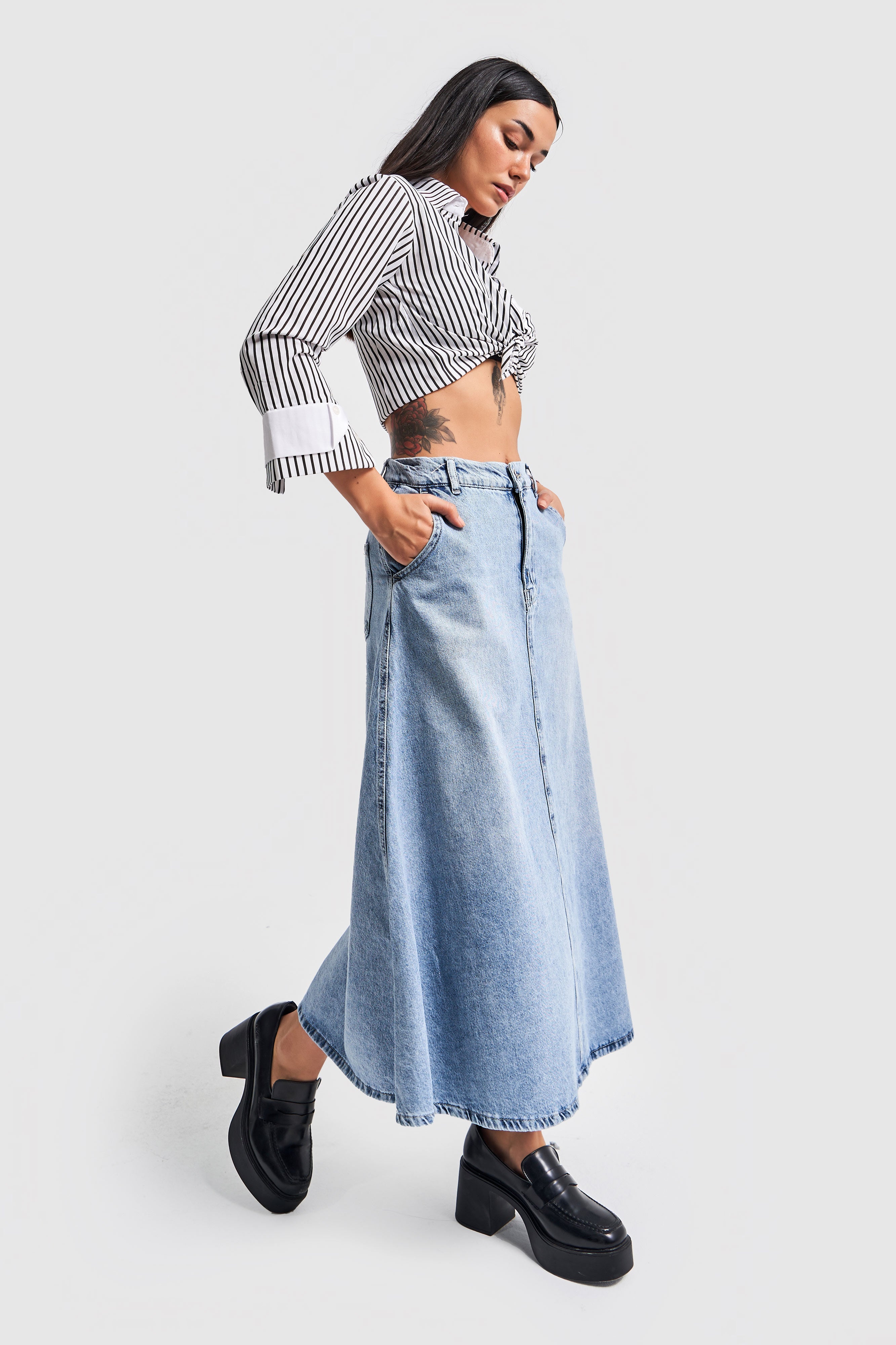 Women's Snow Jeans Color A Type Cut Denim Skirt