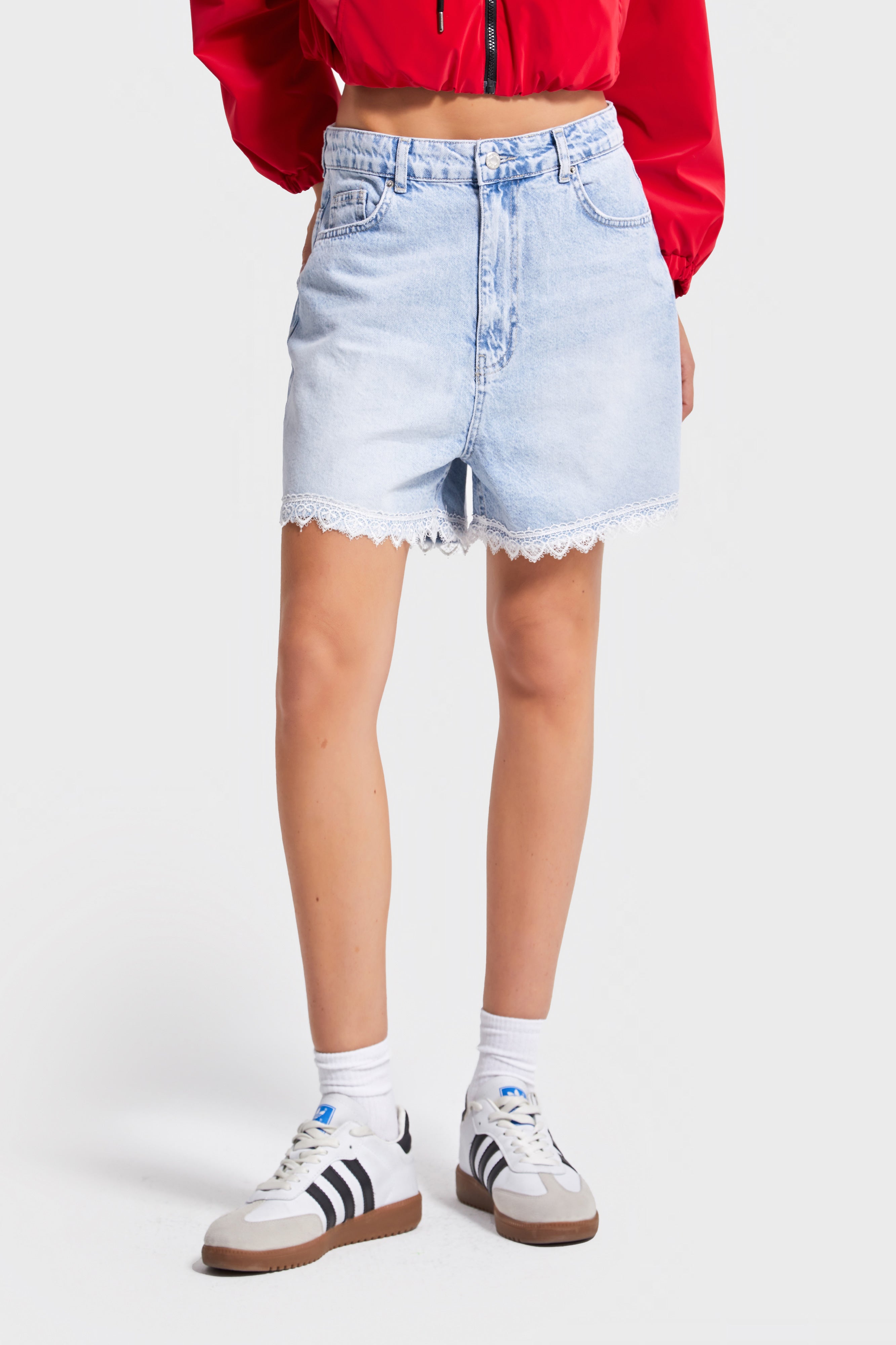 Kadın Snow Kot Rengi D-4s5-3 Dantel Detaylı Midi Boy %100 Koton Tasarım Denim Şort