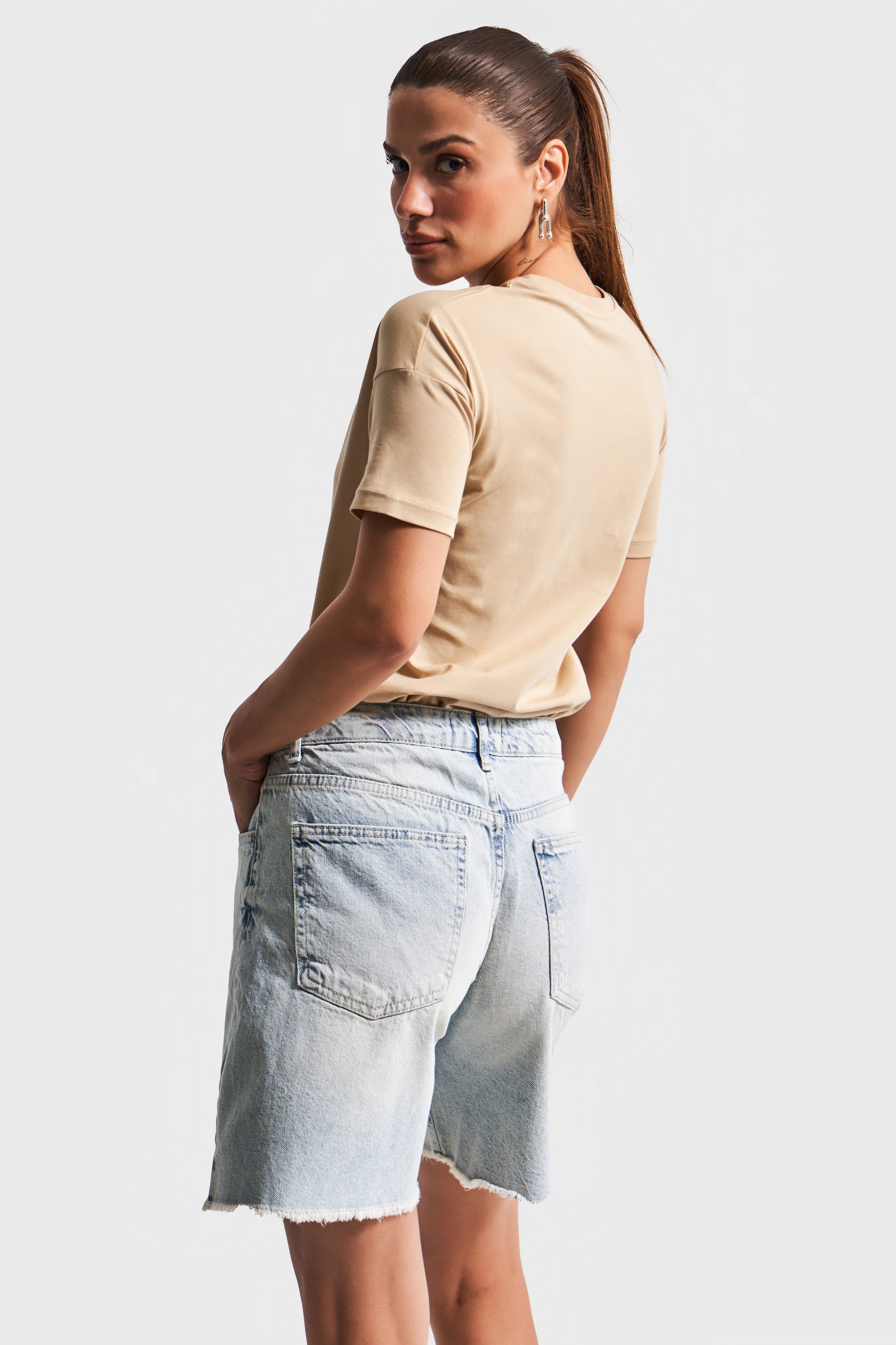 Kadın Sütlü Kahve Rengi S5-117 Bisiklet Yaka %100 Pamuklu Basic T-Shirt