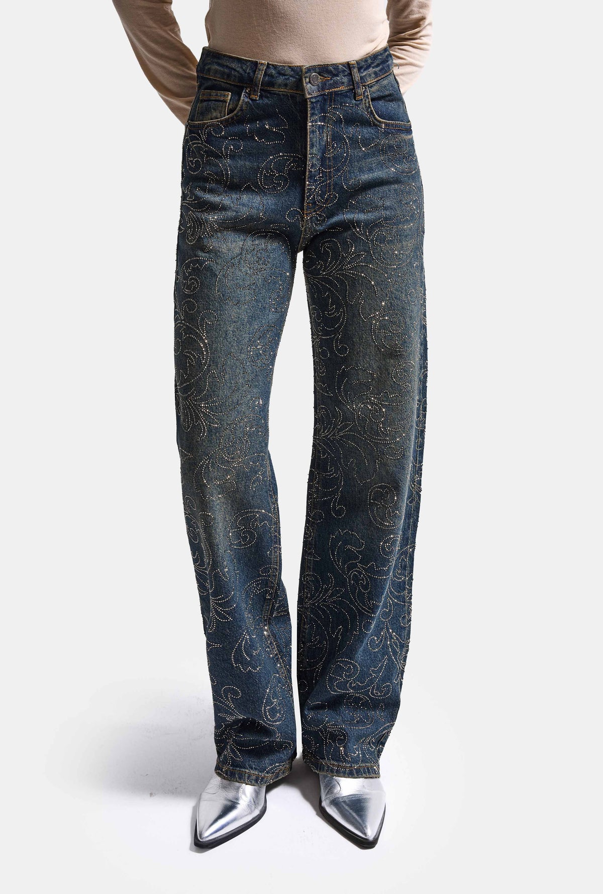 Kadın T-2w6-8 Straight Fit Özel Desen Parlak Taş Tasarım Denim Jean