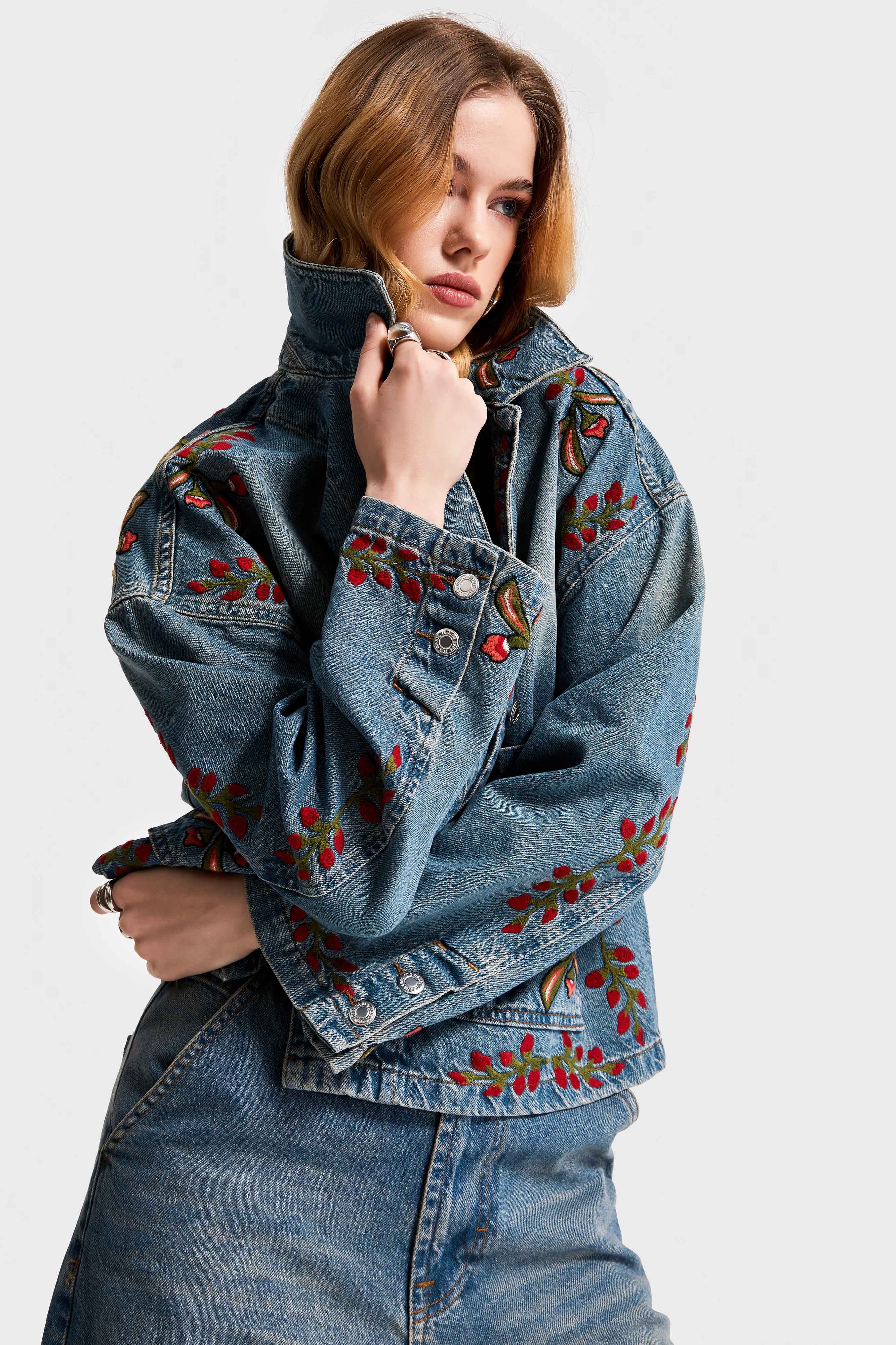 Kadın T.Kot Rengi 2S566 Çiçek Nakışlı Oversize Tasarım Denim Ceket