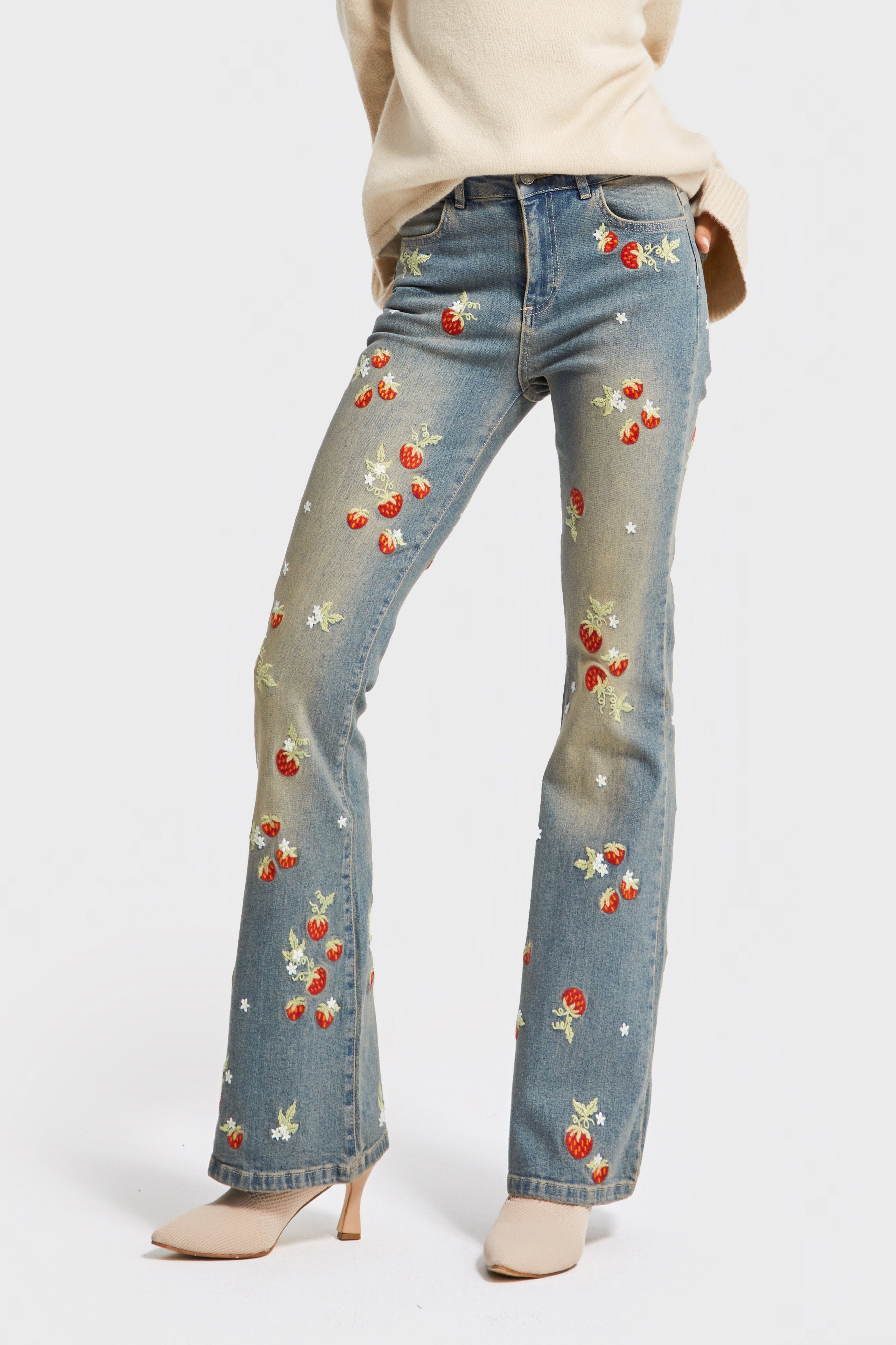 Kadın T.Kot Rengi 2w5-32 Flare Fit Likralı Kumaş Çiçek Nakış Desenli Özel Tasarım Denim Jean