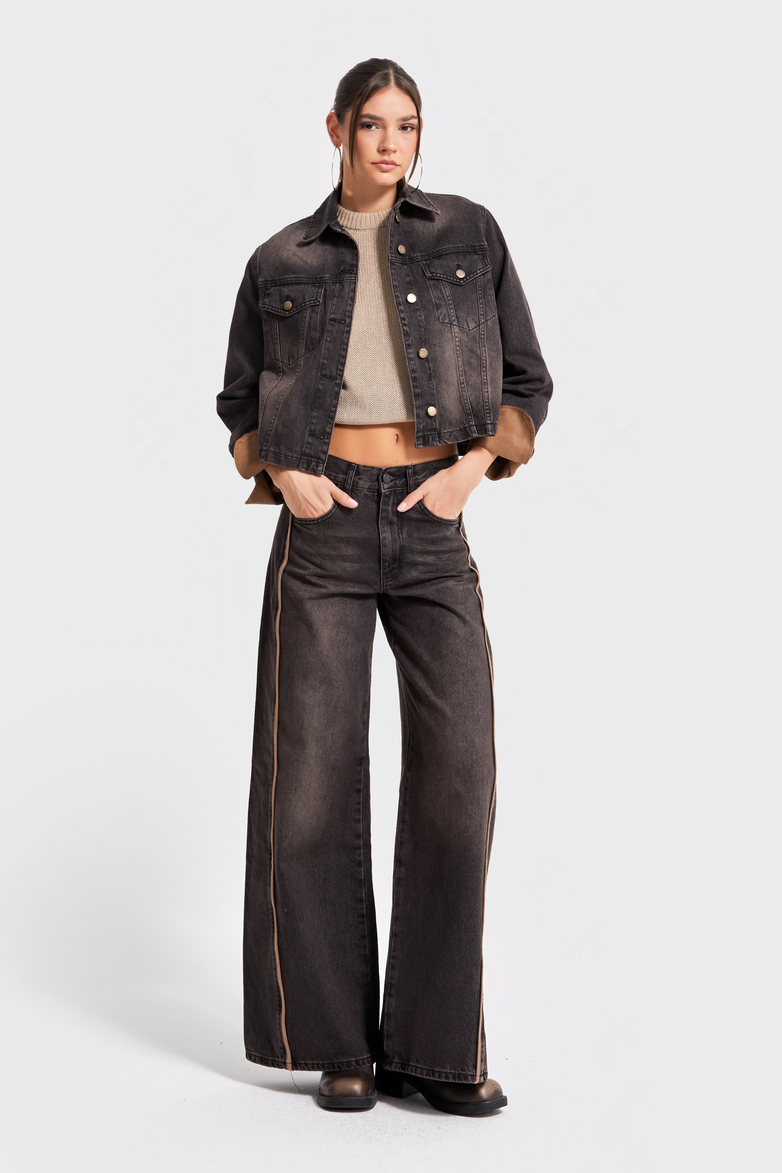 Kadın T.Kot Rengi 2w5-62 Straight Fit Kolları Süet Kumaş Detaylı Önü Düğmeli Denim Tasarım Ceket