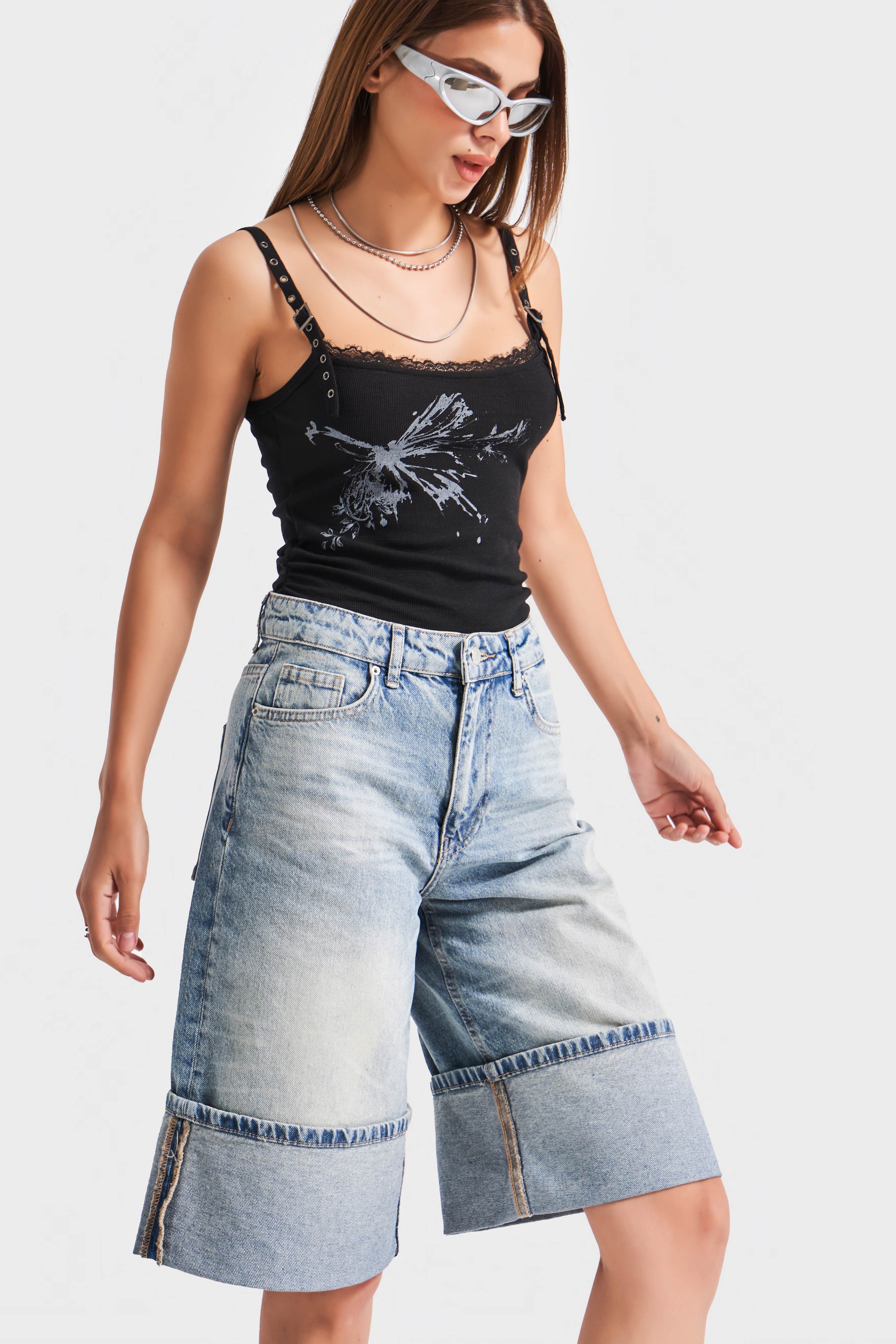 Kadın T.Kot Rengi 4s5-75 Paça Detaylı Maxi Boy %100 Koton Denim Bermuda Şort