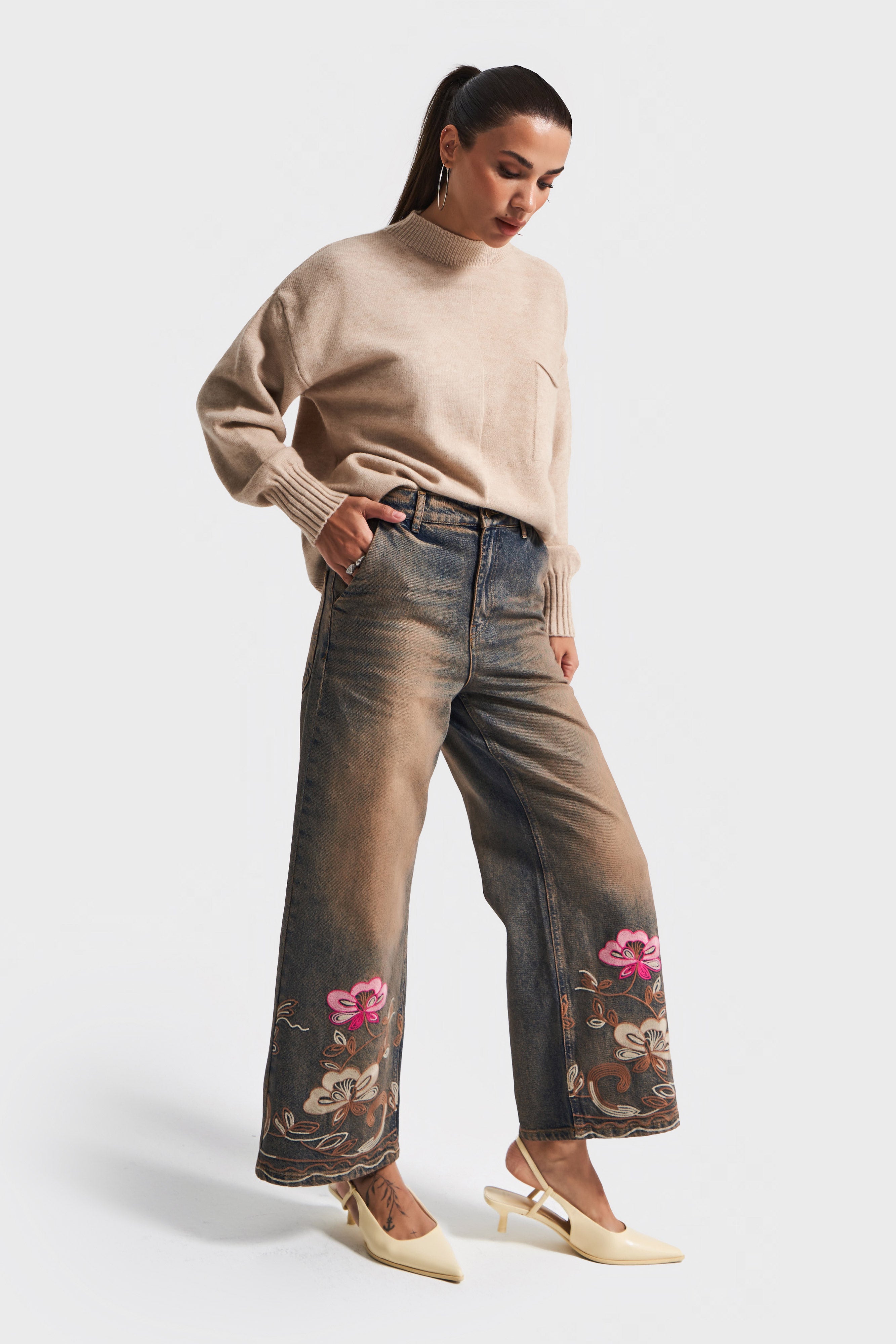 Kadın T.Kot Rengi 4w5-85 Culotte Fit İç Boy 65cm Özel Çiçek Nakış Desenli Rahat Kesim Tasarım Denim Jean